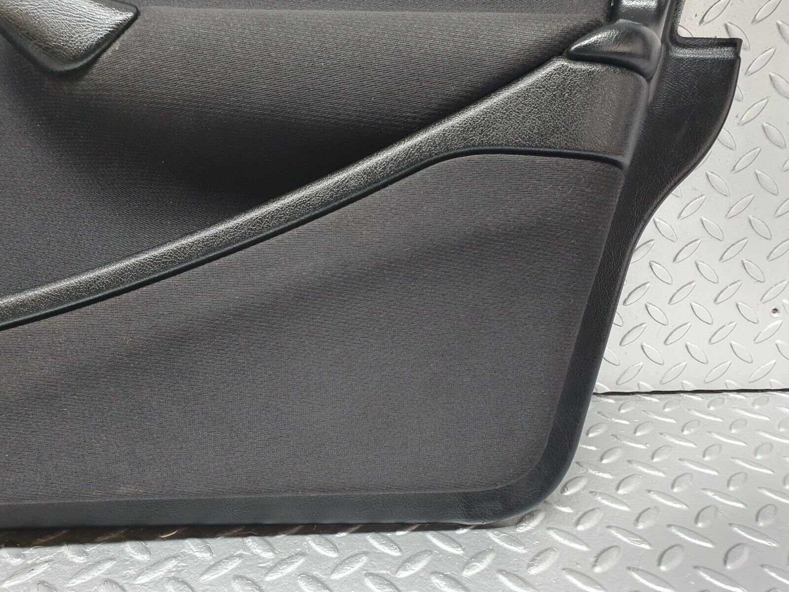 41771 Mercedes-Benz W202 C200 Front Right Door Card 2027601261