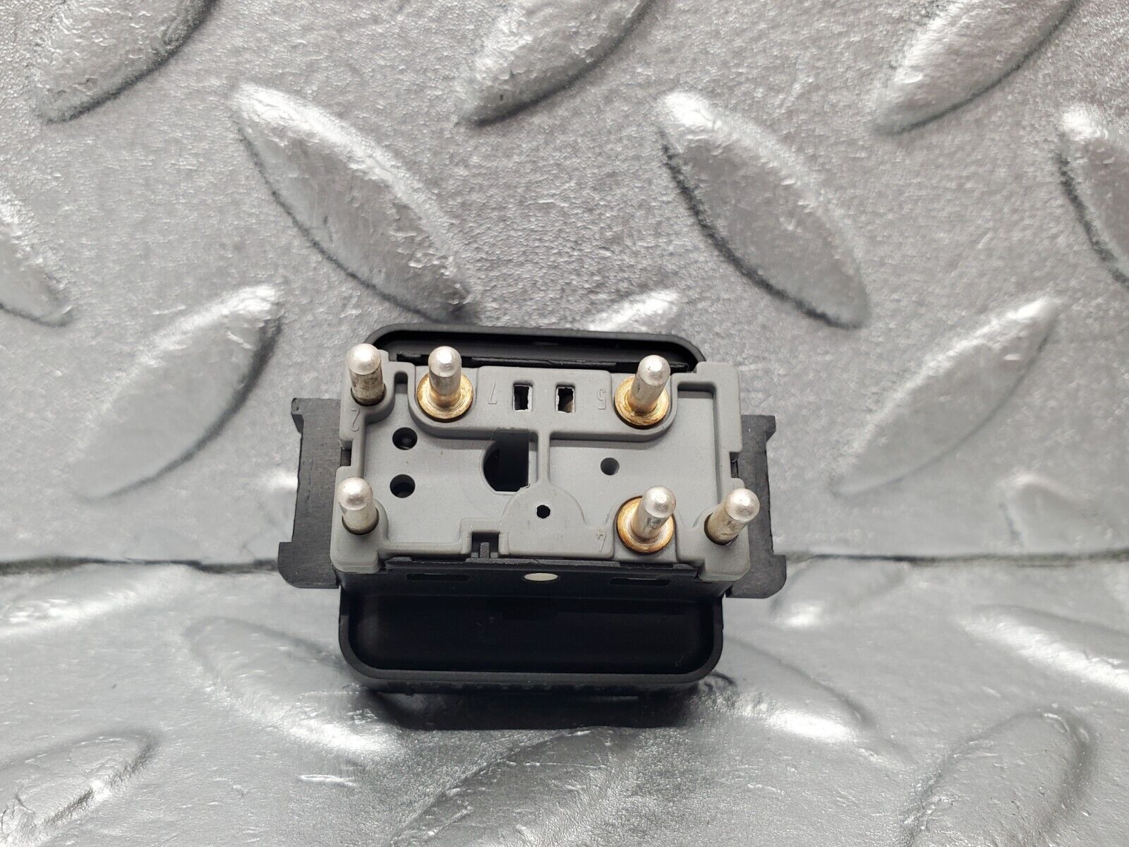 46917 Mercedes-Benz R129 320SL Coupe Roof Switch 1298201610