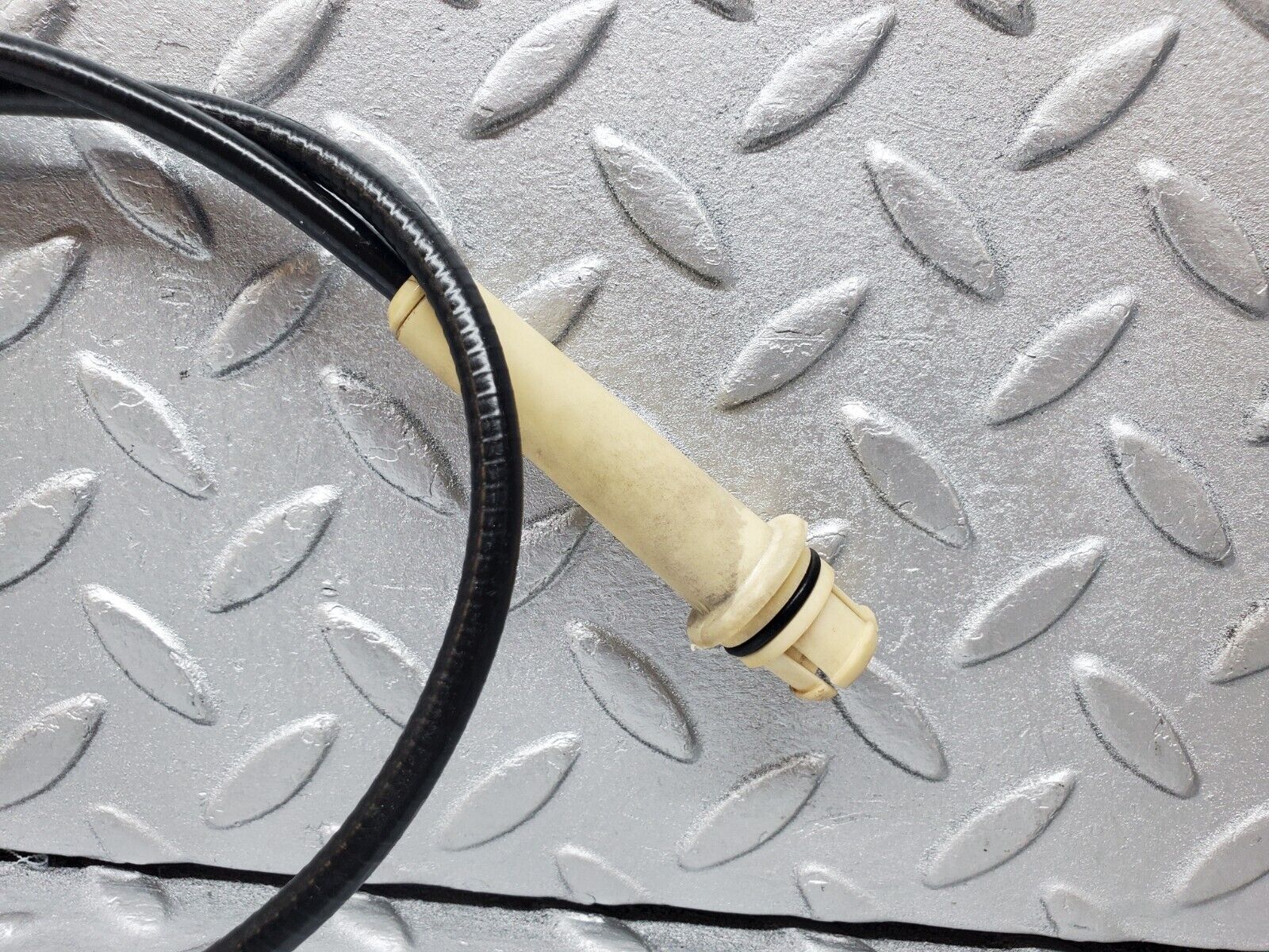 44503 Mercedes-Benz W123 280E Automatic Gearbox Cable