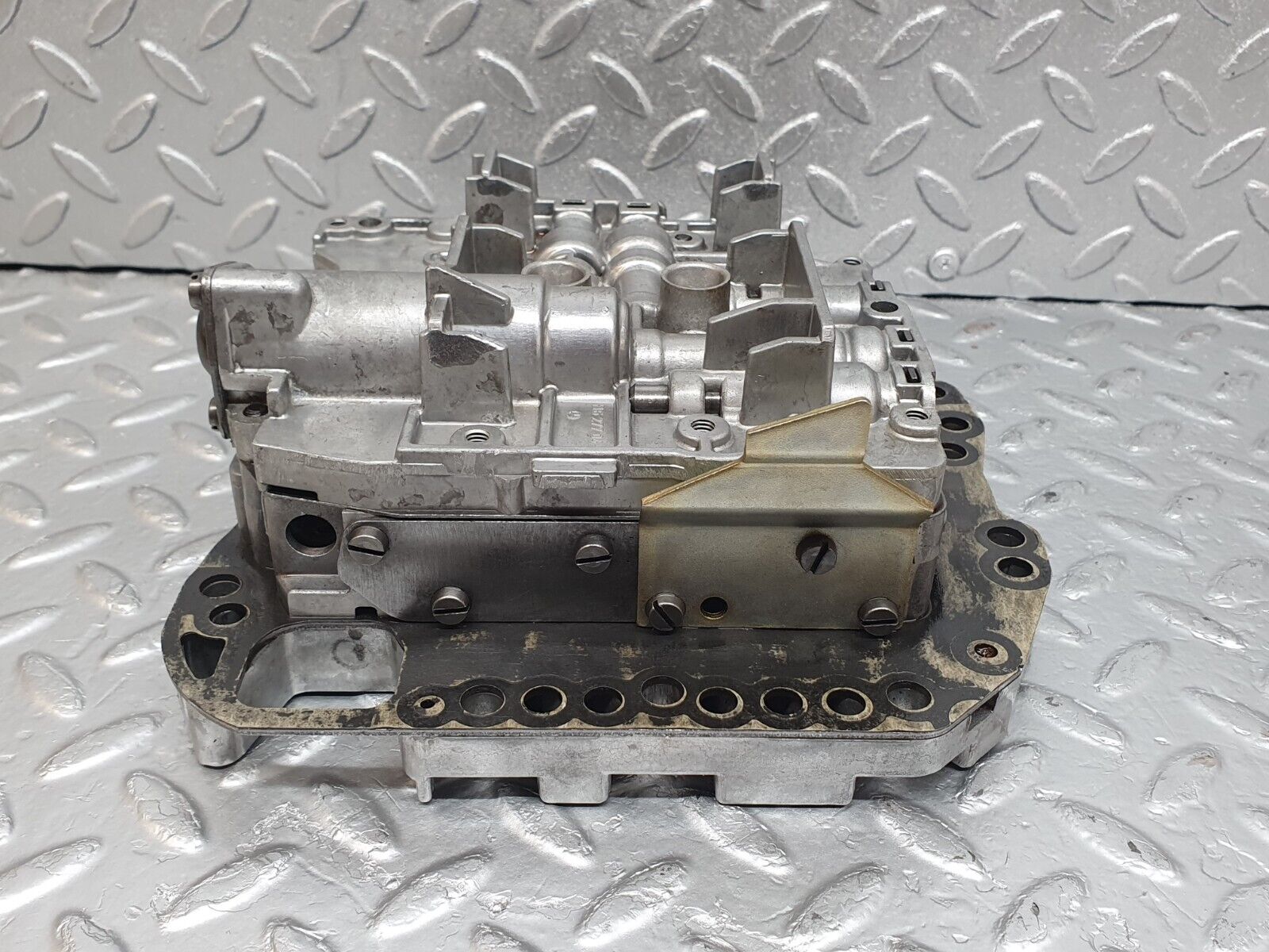44239 Mercedes-Benz C107 350SLC Coupe Automatic Gearbox Valve Body 722.001 1162770401 1162701207