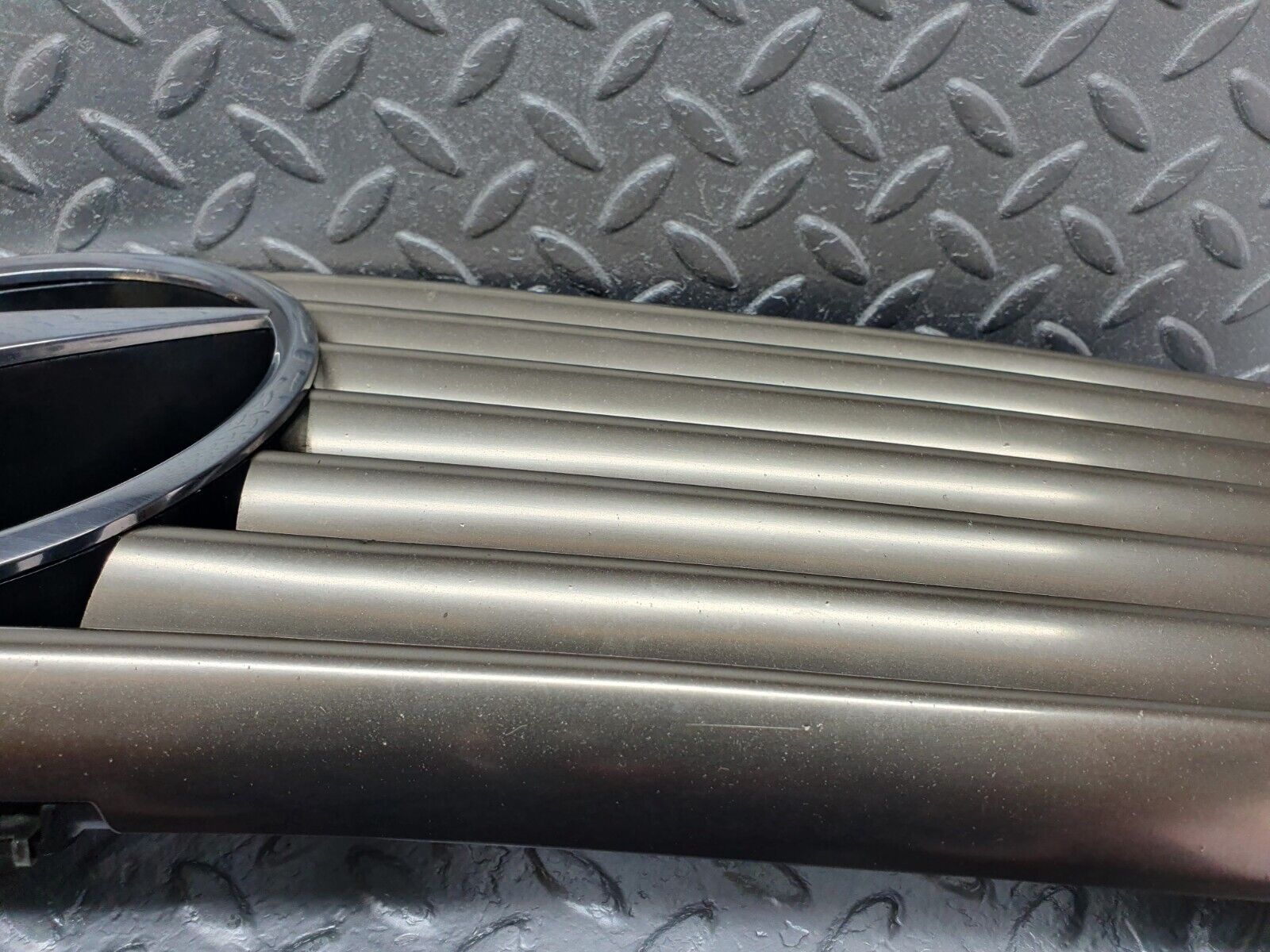 42175 Mercedes-Benz R129 320SL Coupe Bonnet Grill 7 Slat 1298800185