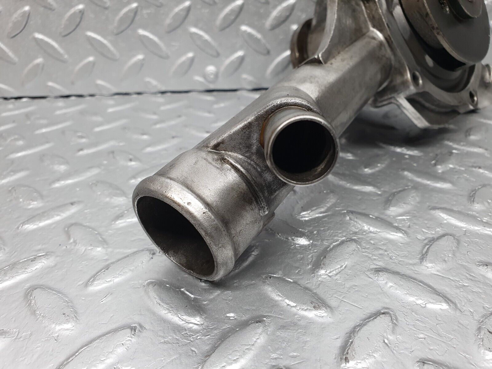 41935 Mercedes-Benz W202 C200 Water Pump