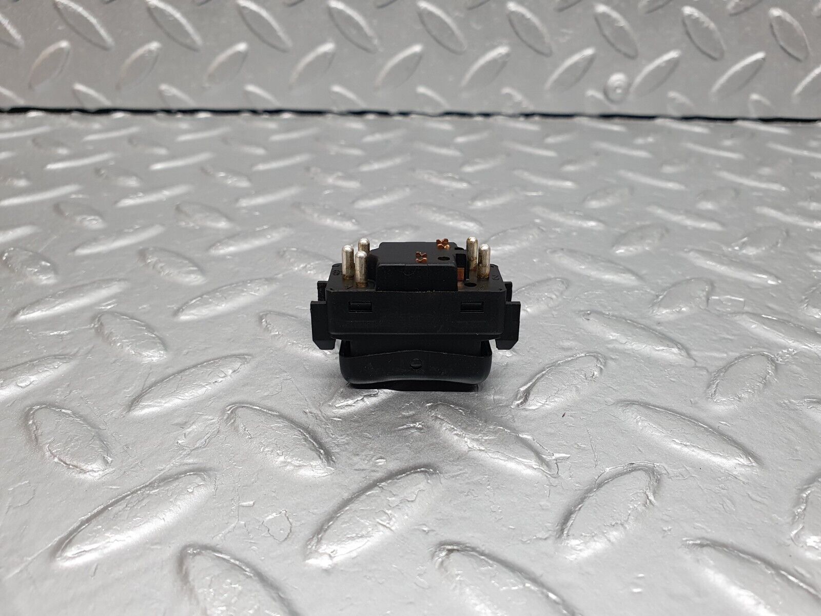 41646 Mercedes-Benz W124 200E Electric Window Switch Right 1248204510