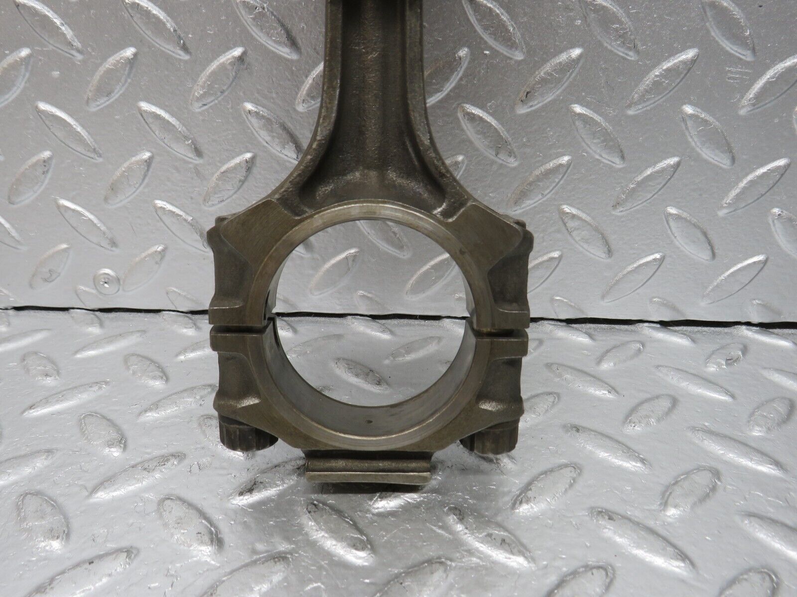 32775 Mercedes-Benz C107 R107 350 V8 Piston With Connecting Rod 92mm 11607