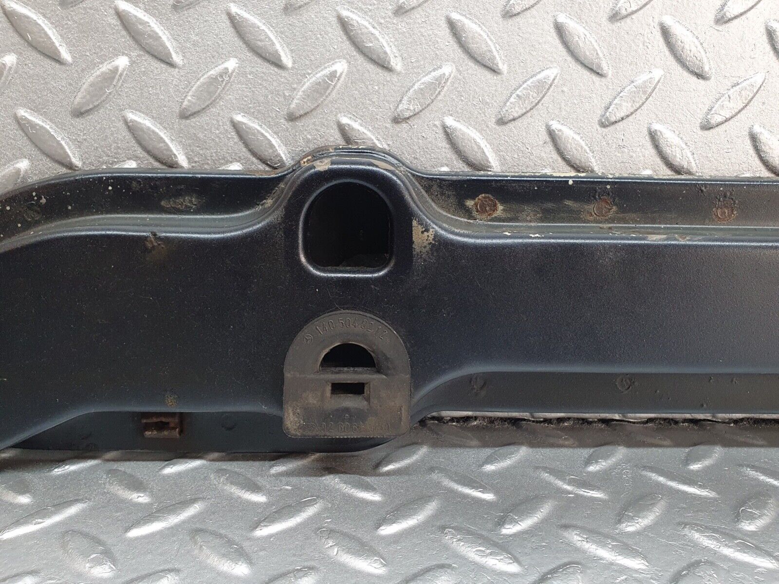 42000 Mercedes-Benz W202 C200 Front Mask Lock Carrier Panel 2028175120