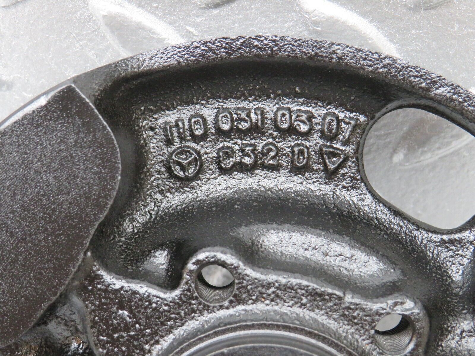 35468 Mercedes-Benz R107 280SL Crankshaft Vibration Damper 1100310307