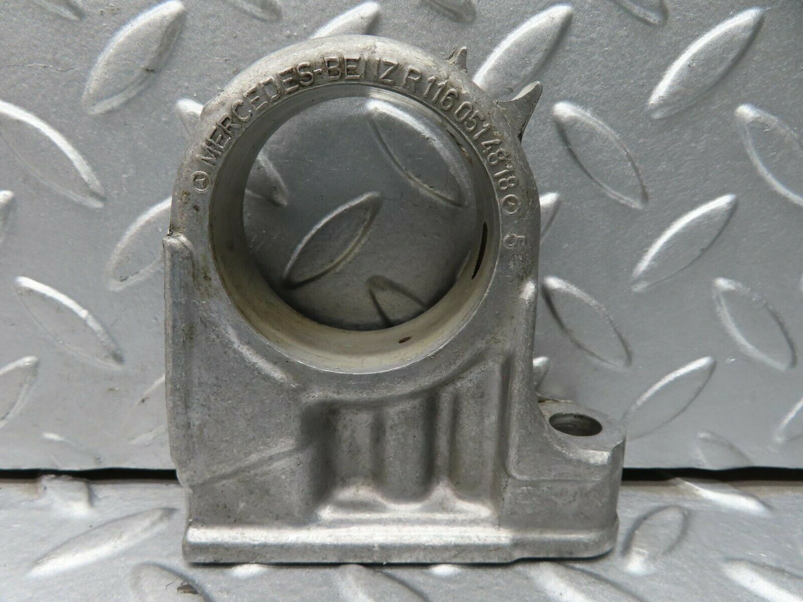15642 Mercedes-Benz R107 450SL Camshaft Tower Bearing 1160514818