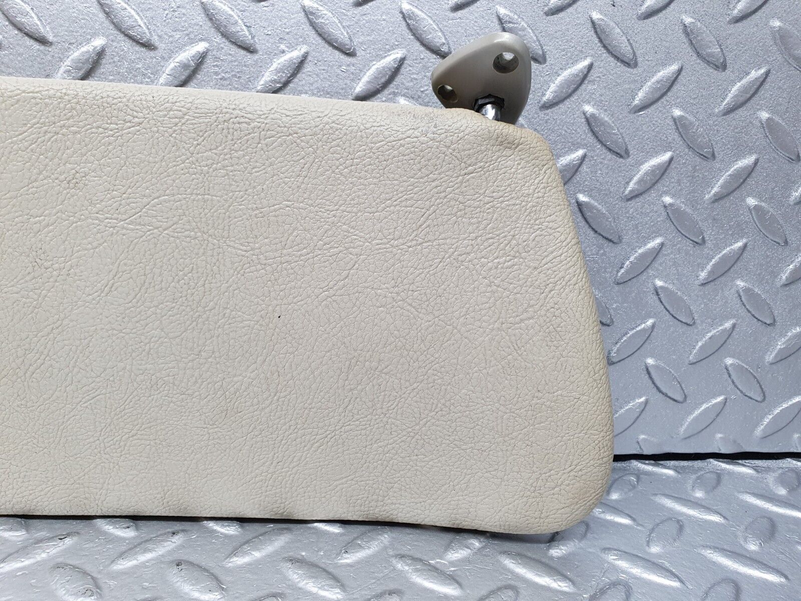 43132 Mercedes-Benz W108 280SE Sun Visor Left Side