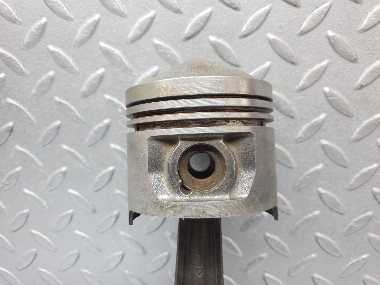 44300 Mercedes-Benz W123 280E Piston With Connecting Rod 85.985Mm 11005