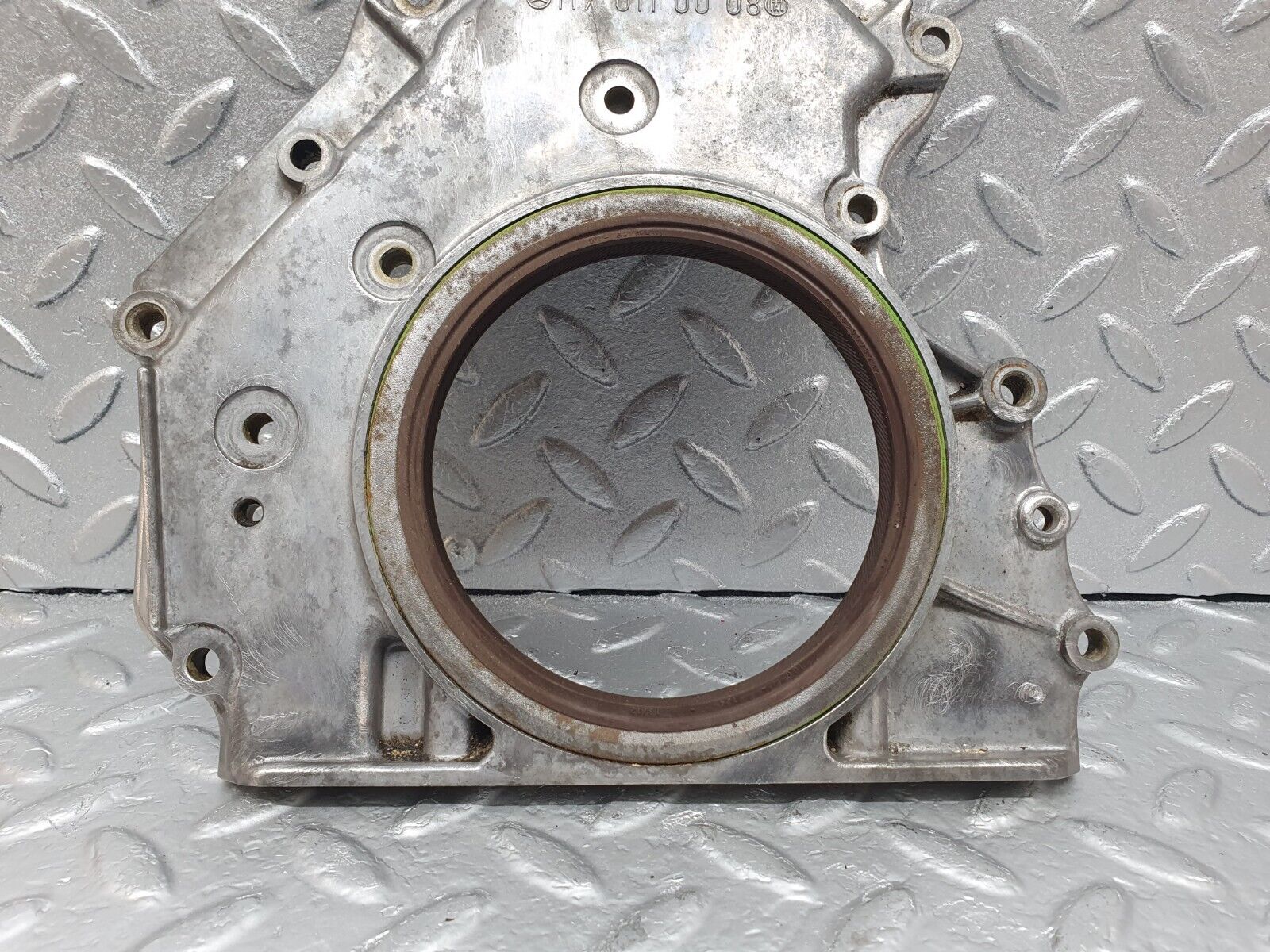 43599 Mercedes-Benz C126 380SEC Coupe Crankshaft Rear Sealing Cover 1170110008