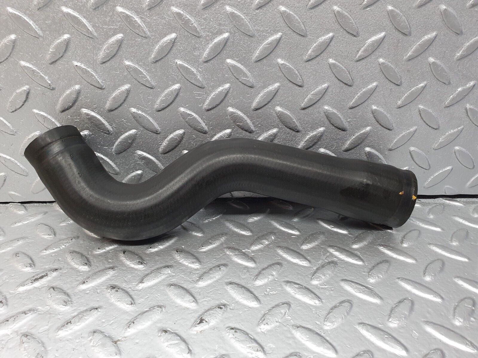 42519 Mercedes-Benz R129 320SL Coupe Radiator Upper Hose Pipe 1295012382