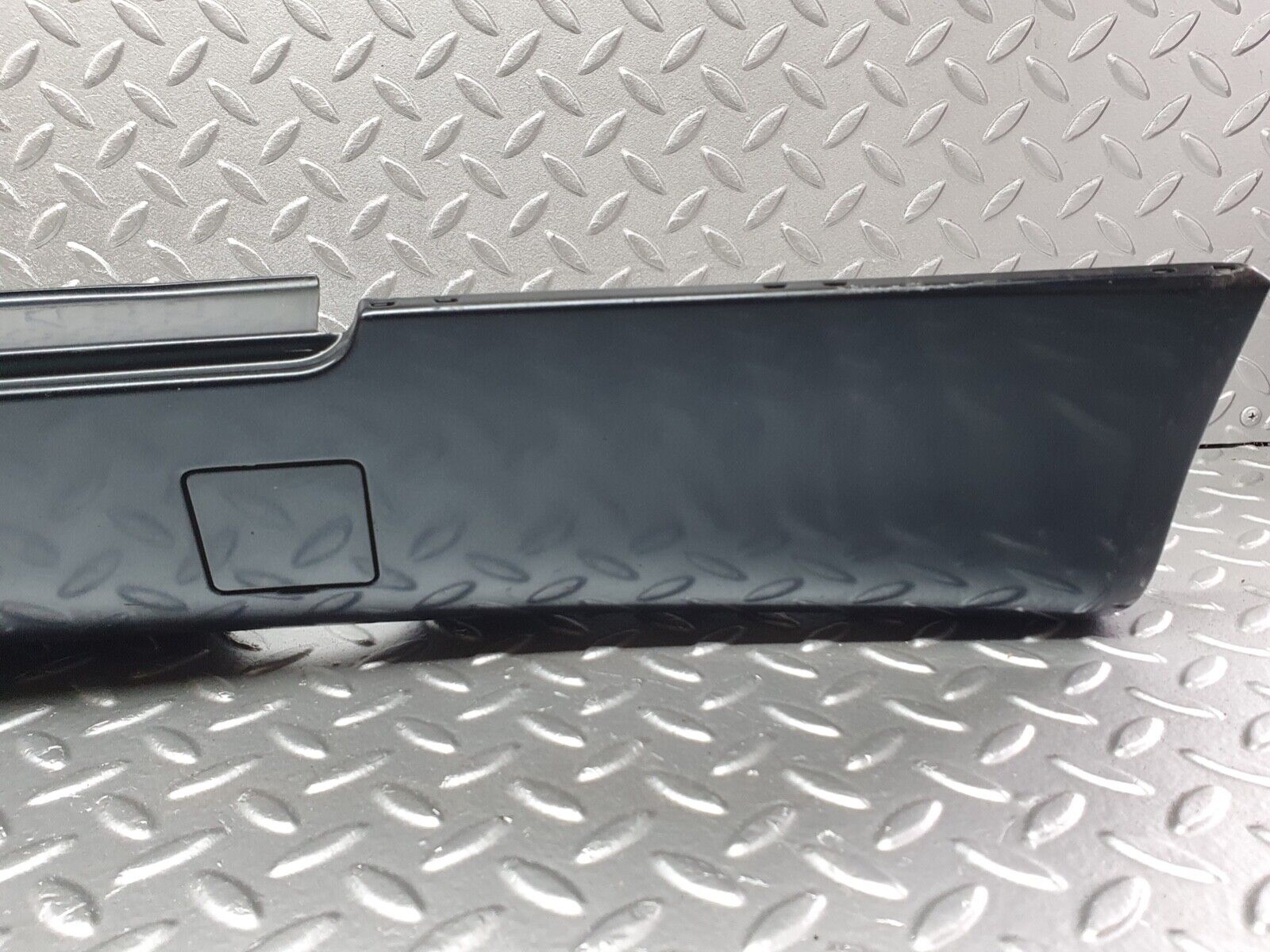 42024 Mercedes-Benz W202 C200 Side Skirt Right Side 2026982430