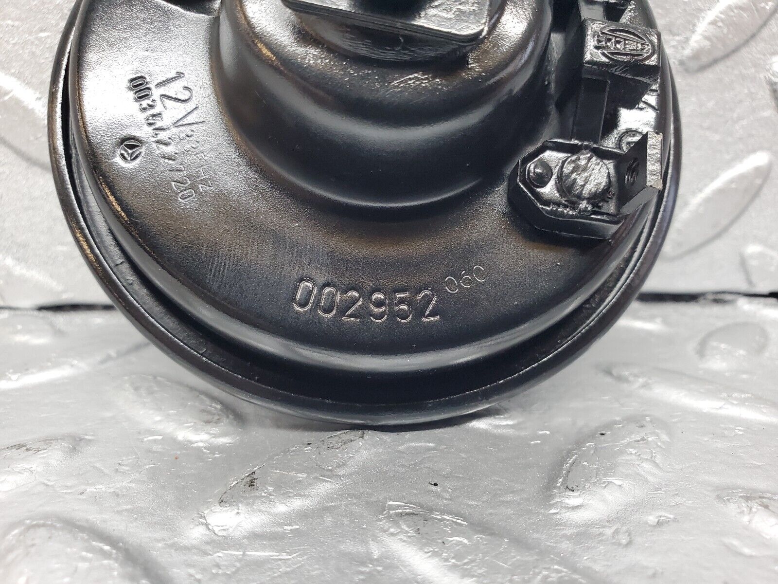 45205 Mercedes-Benz R129 300SL Coupe Horn 0035422720 002952