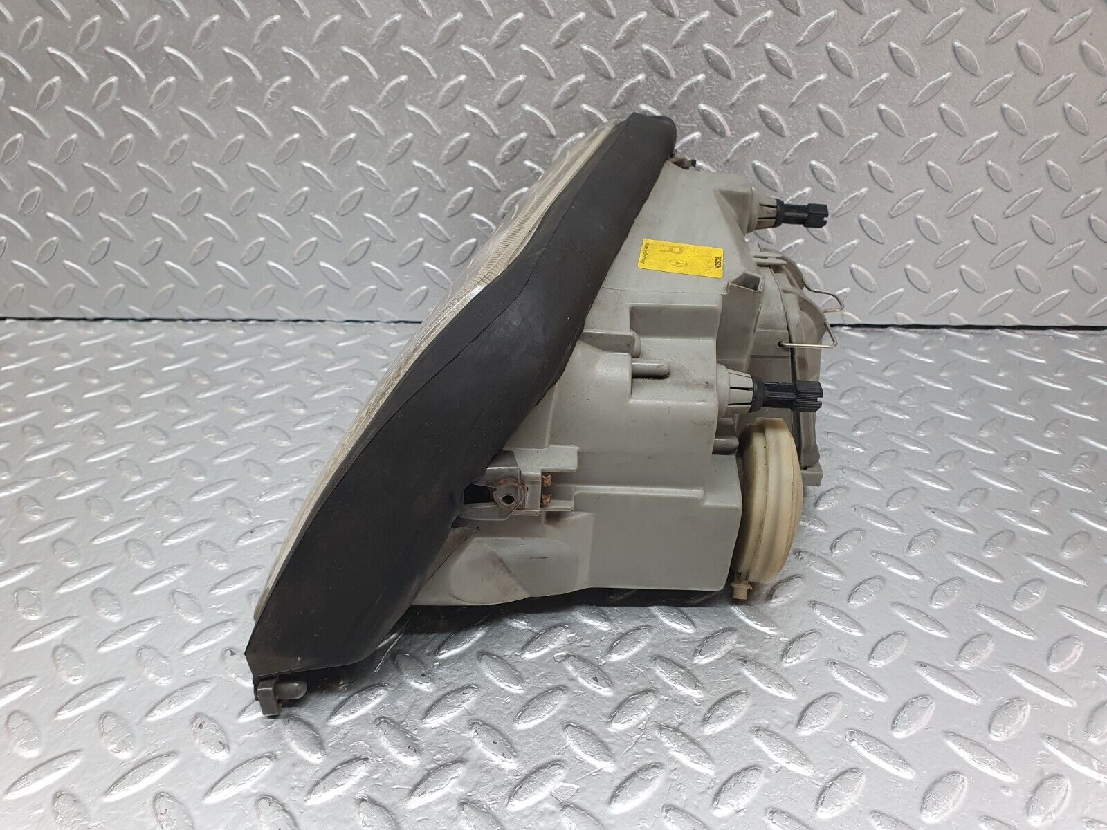 42402 Mercedes-Benz R129 320SL Coupe Headlight Bosch Right 0301090702 1305621236