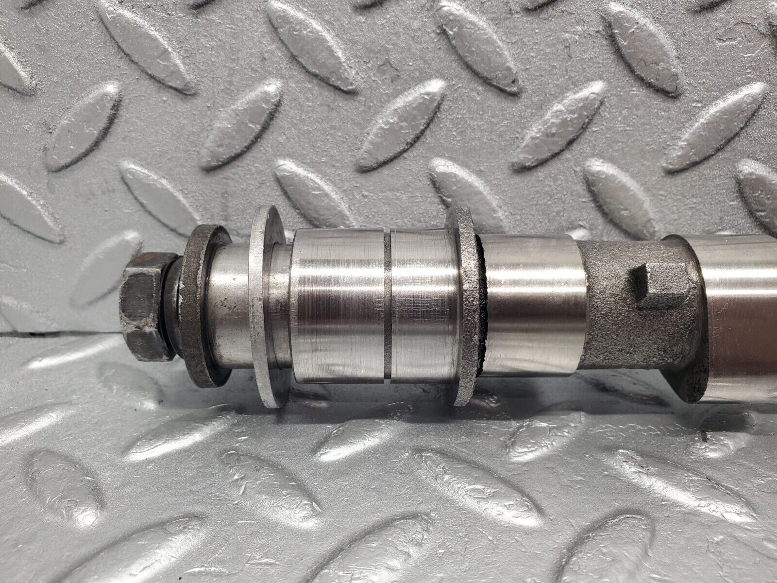 46325 Mercedes-Benz W123 300D Camshaft OM617