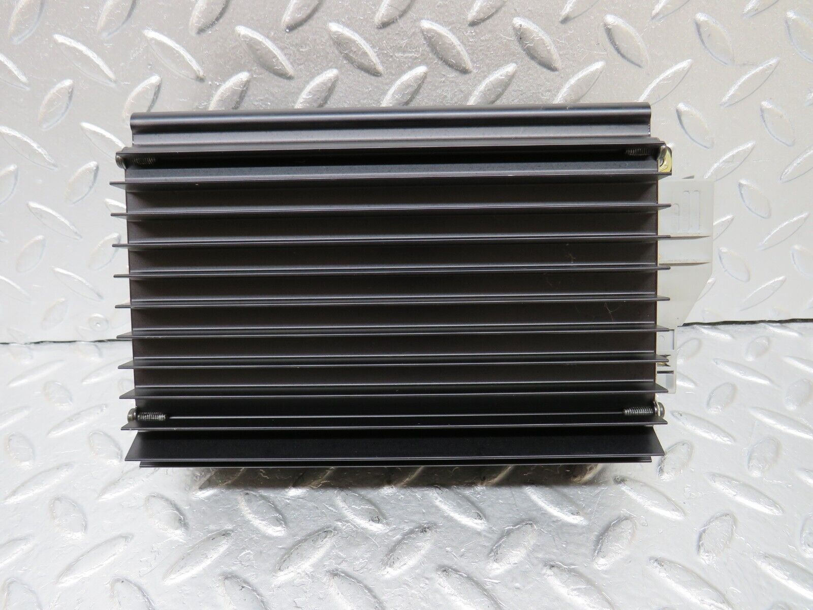 34803 Mercedes-Benz W210 320E Audio Radio Amplifier Control Unit Bose 21082026