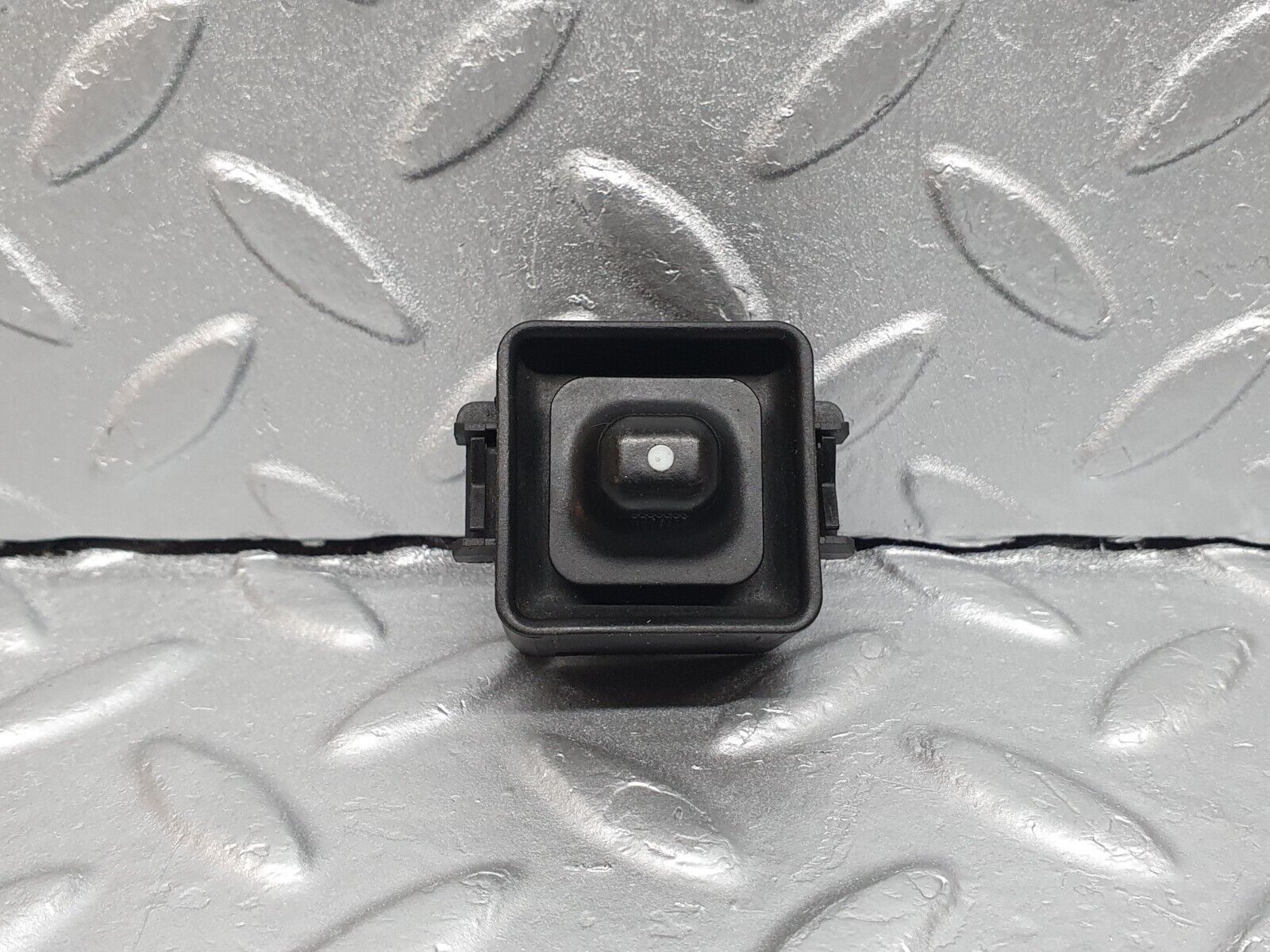 41651 Mercedes-Benz W124 200E Electric Mirror Adjust Switch 1248201810