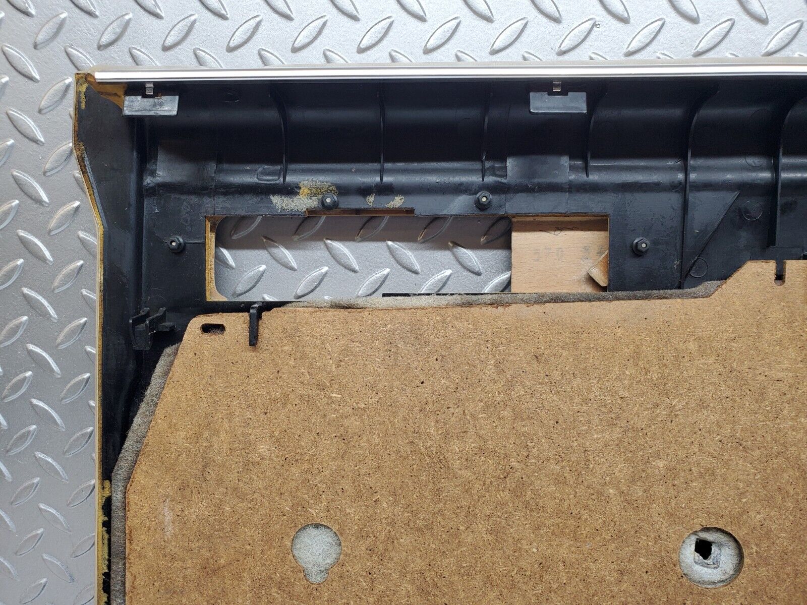 45721 Mercedes-Benz W126 420SE Rear Left Door Card Beige 1267370170