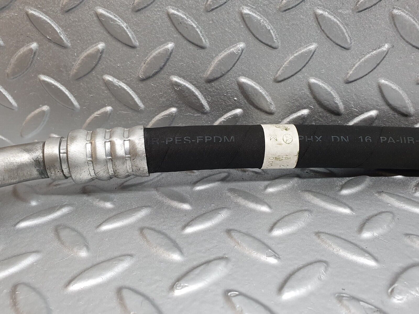 41919 Mercedes-Benz W202 C200 Air Conditioning Hose Pipe 2028302615