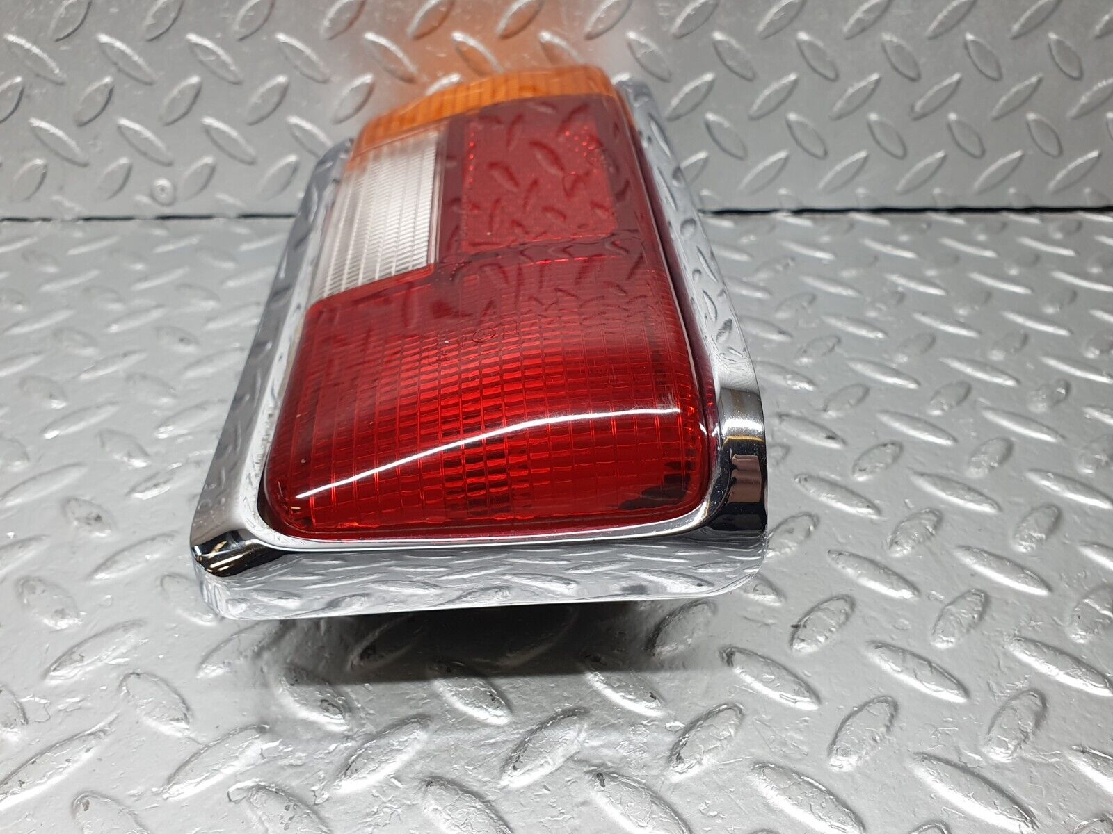 43190 Mercedes-Benz W115 Rear Left Tail Light