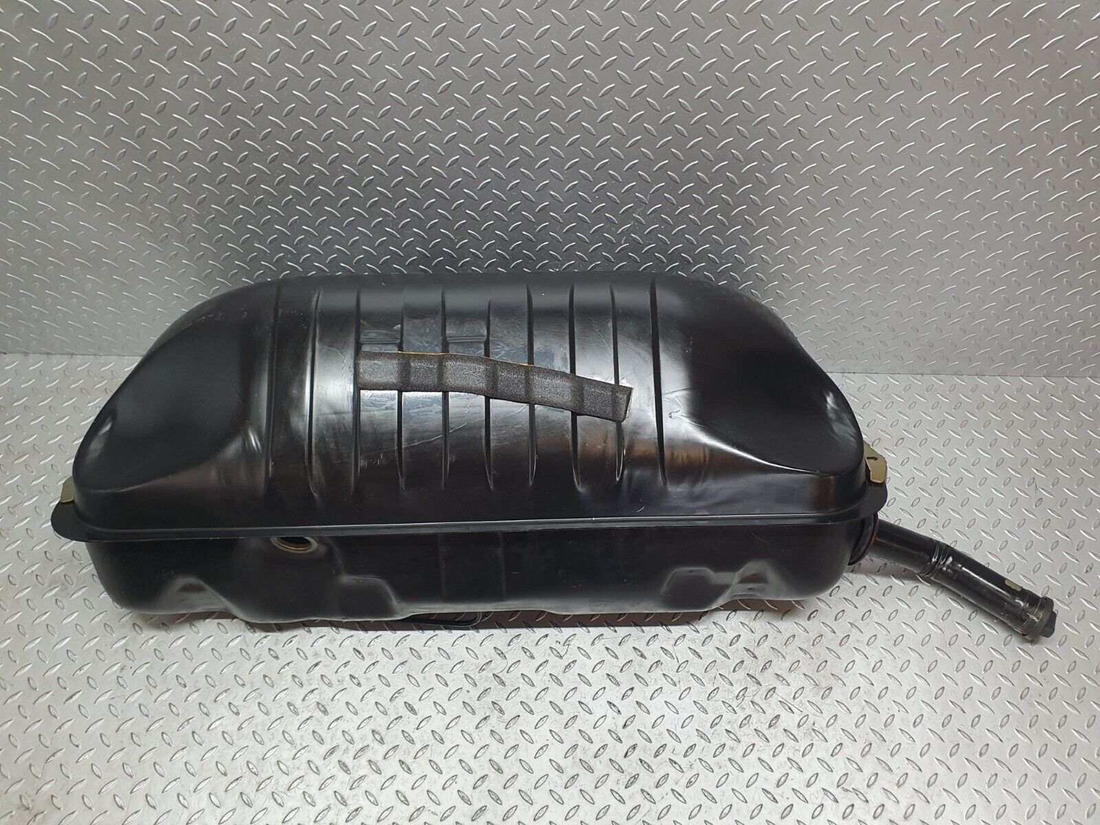 43854 Mercedes-Benz C126 380SEC Coupe Fuel Tank