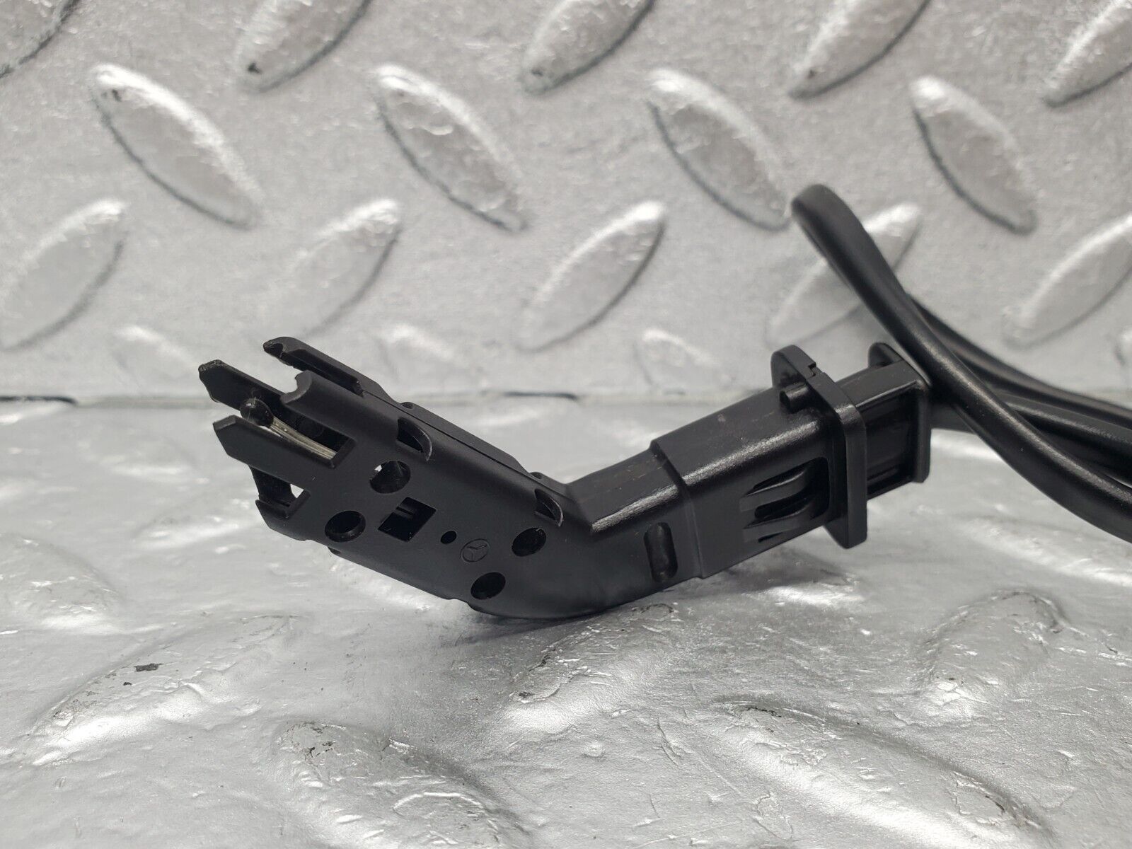 46055 Mercedes-Benz W126 420SE Temperature Sensor 0085450928