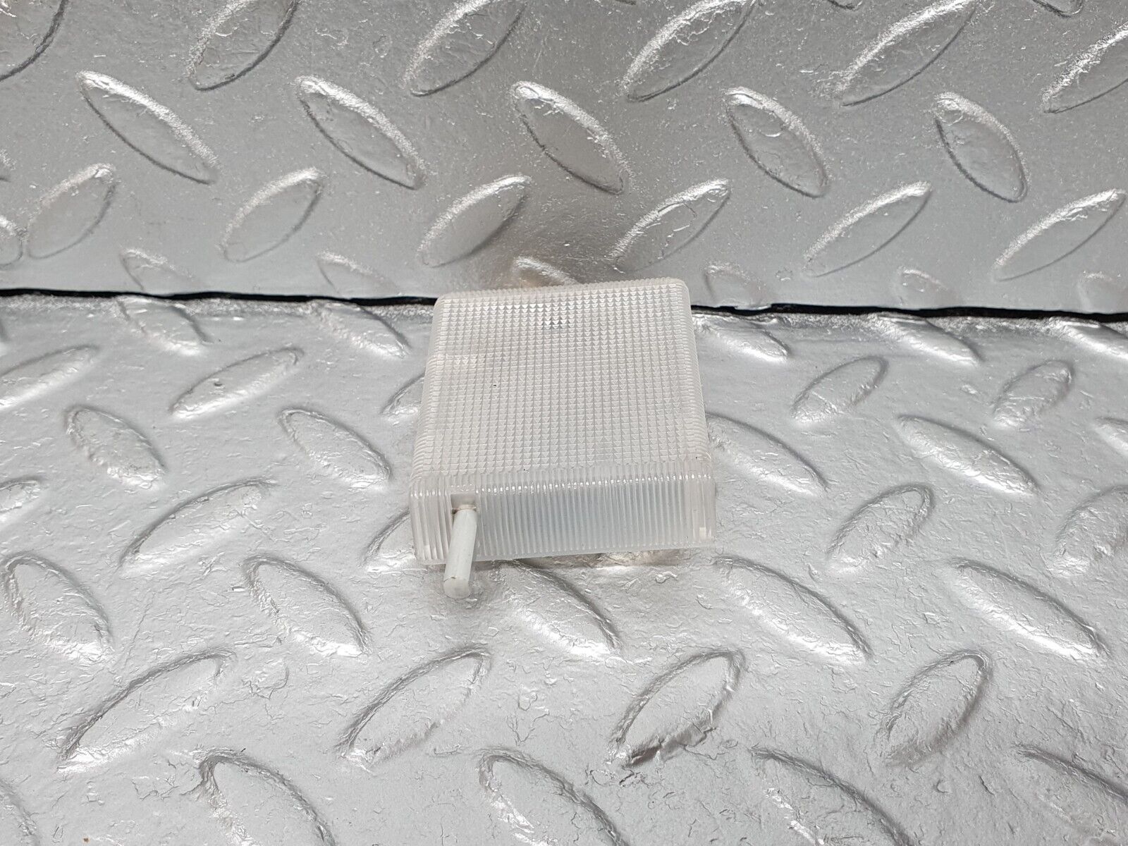 41664 Mercedes-Benz W124 200E Glove Box Light 1248200001