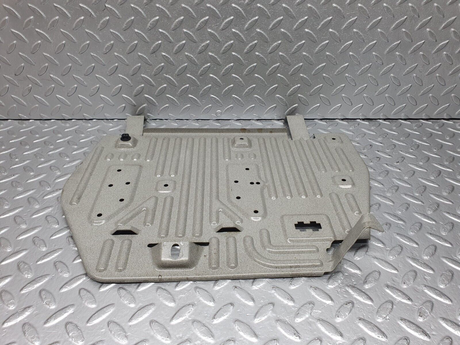 41933 Mercedes-Benz W202 C200 Front Left Floor Cover