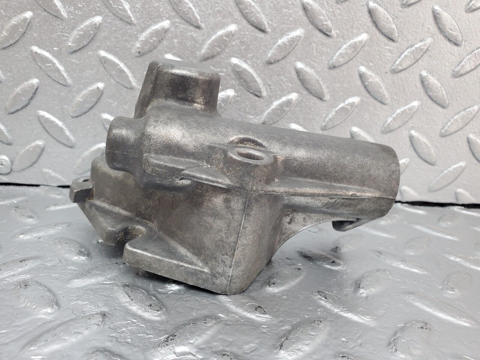 44399 Mercedes-Benz W123 280E Ignition Distributor Housing 1101580515