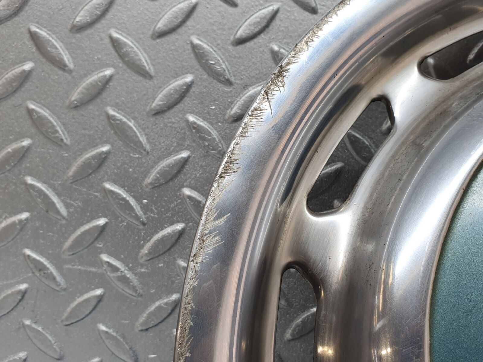 44161 Mercedes-Benz C123 230CE Coupe Wheel Hub Cap 14''