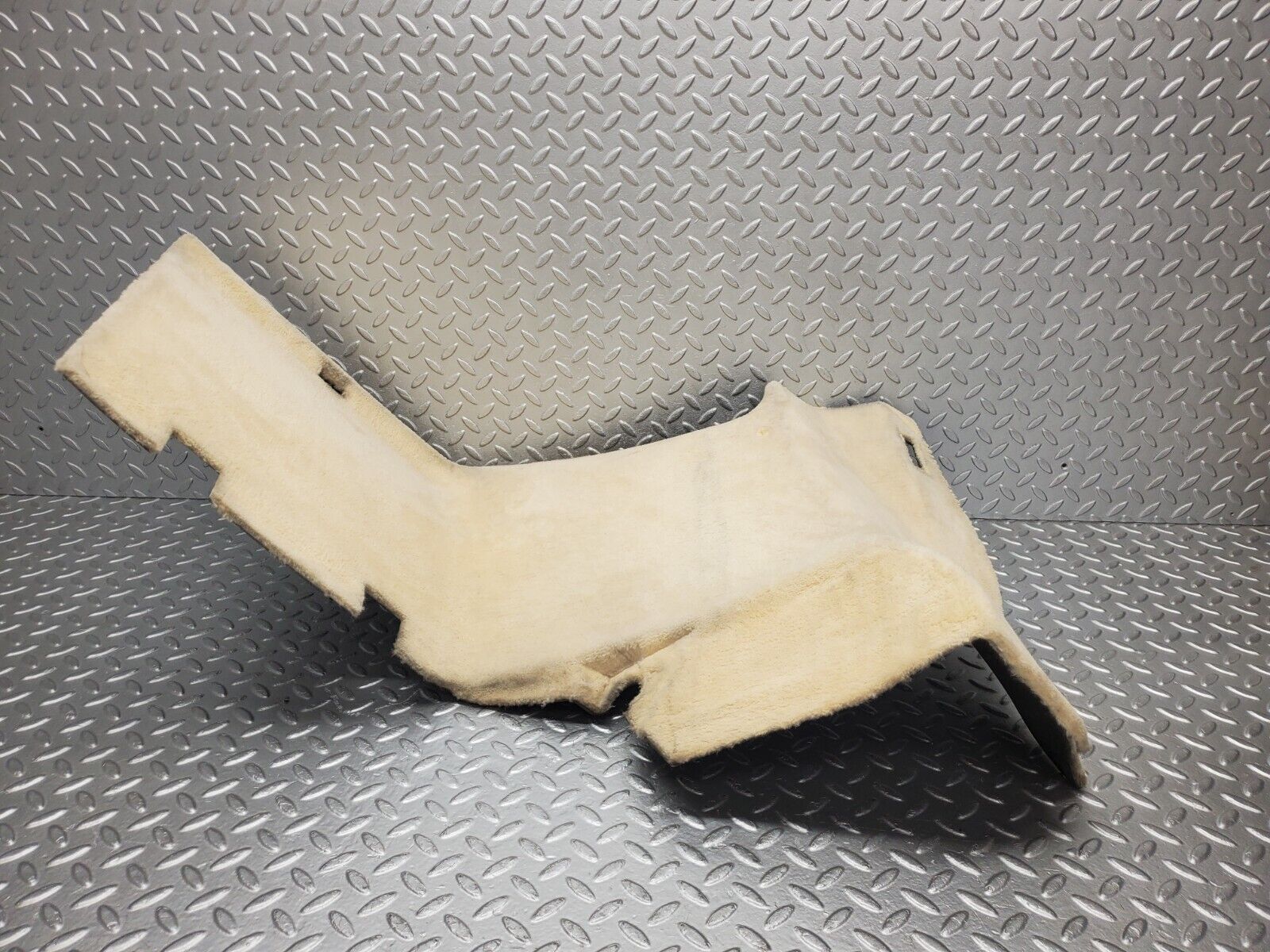 46986 Mercedes-Benz R129 320SL Coupe Rear Left Wall Carpet Beige