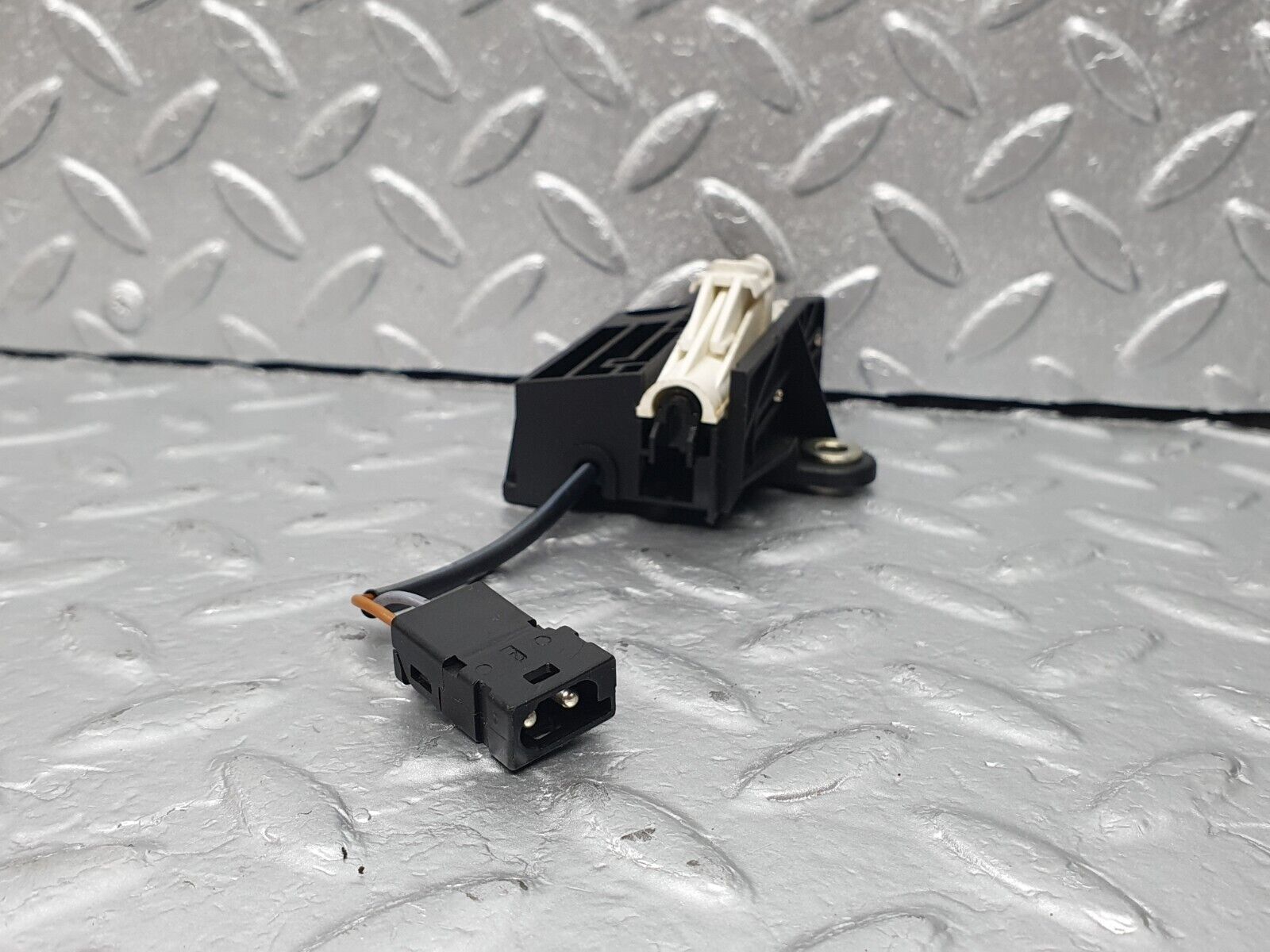 42236 Mercedes-Benz R129 320SL Coupe Roof Limit Switch 1298206110 1298210156