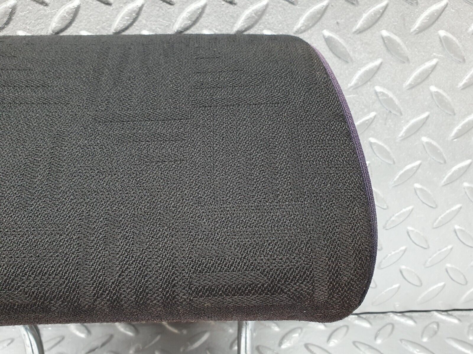 41829 Mercedes-Benz W202 C200 Rear Right Headrest