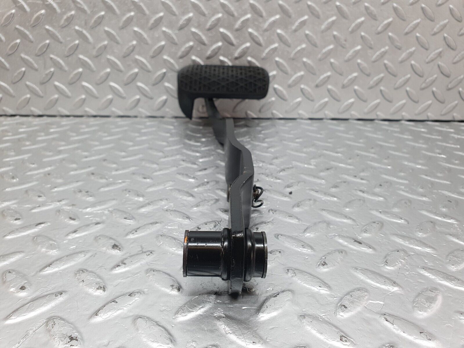 43896 Mercedes-Benz C123 230CE Coupe Brake Pedal With Rubber 1232910082