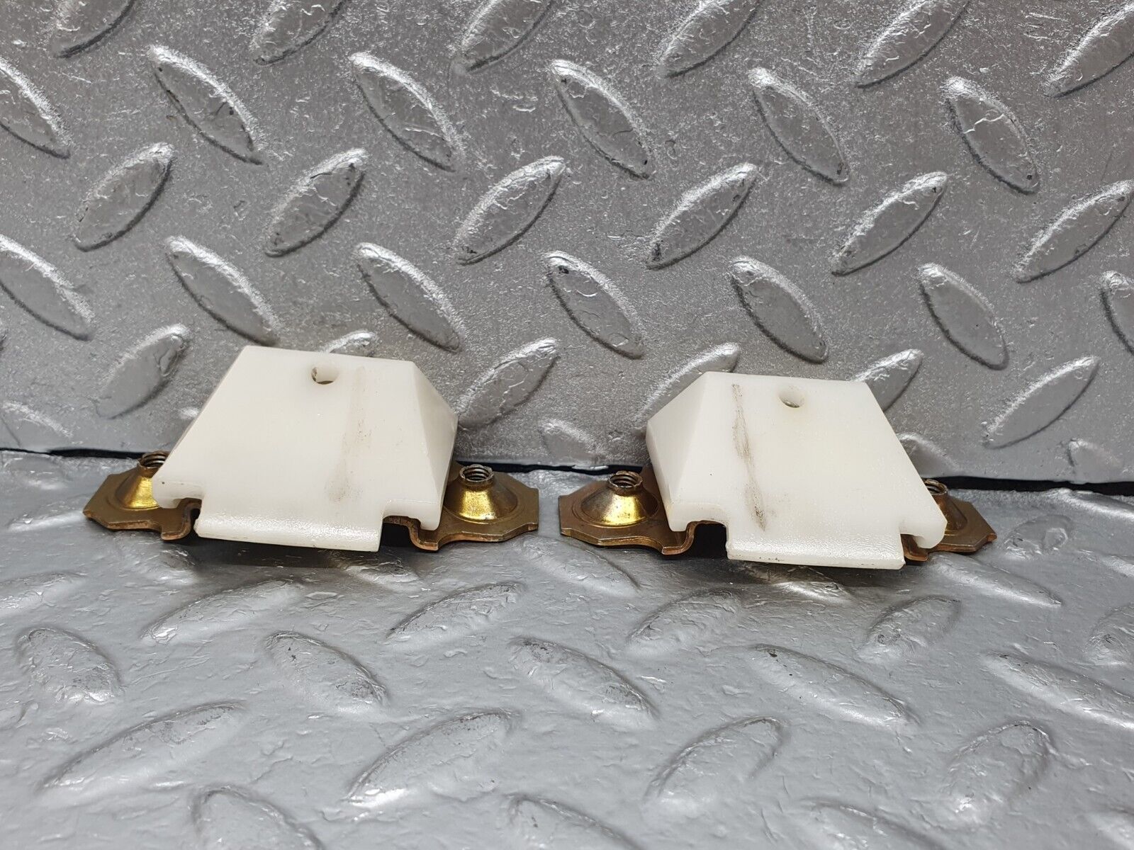 44079 Mercedes-Benz C123 230CE Coupe Trunk Lock Striker Latch