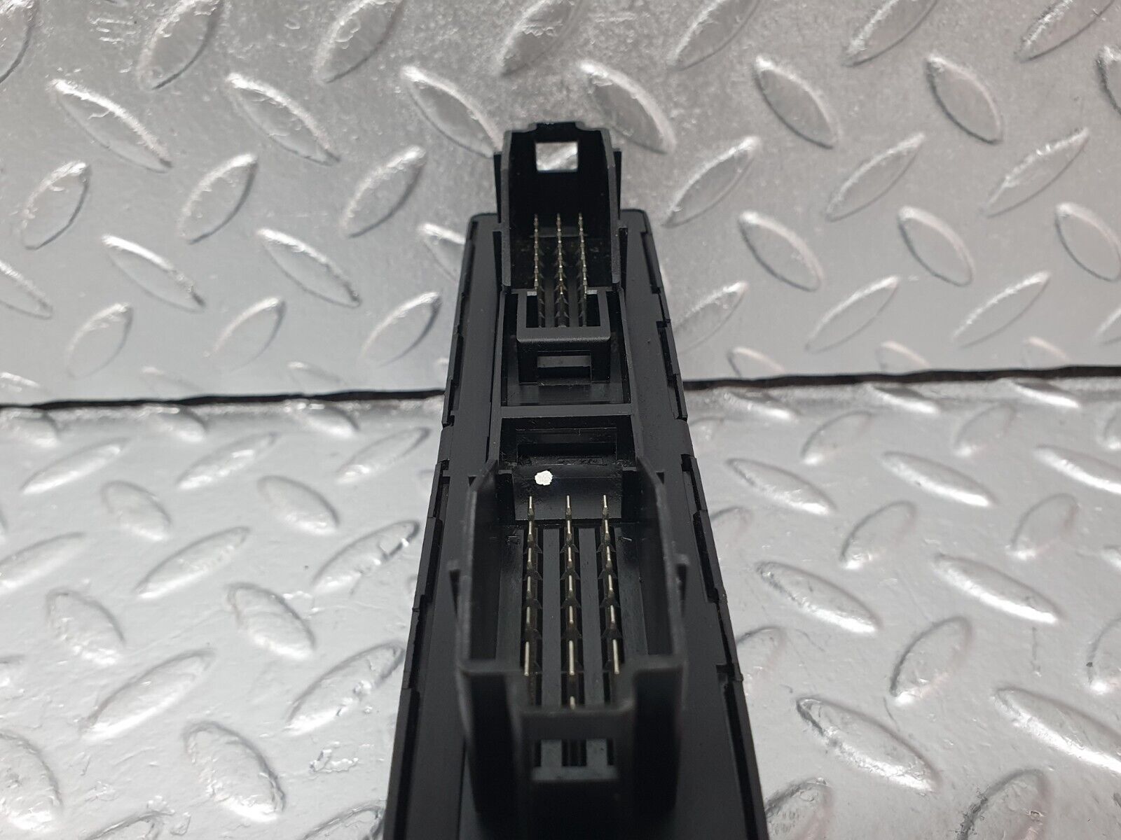 42149 Mercedes-Benz R129 320SL Coupe Seat Control Unit 1298200926