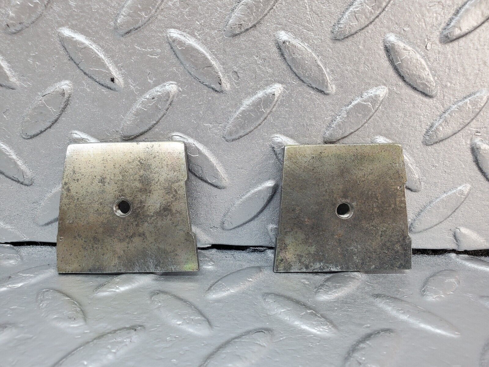 45237 Mercedes-Benz R129 300SL Coupe Door Window Guide Bracket Plastic 2x 1267250897