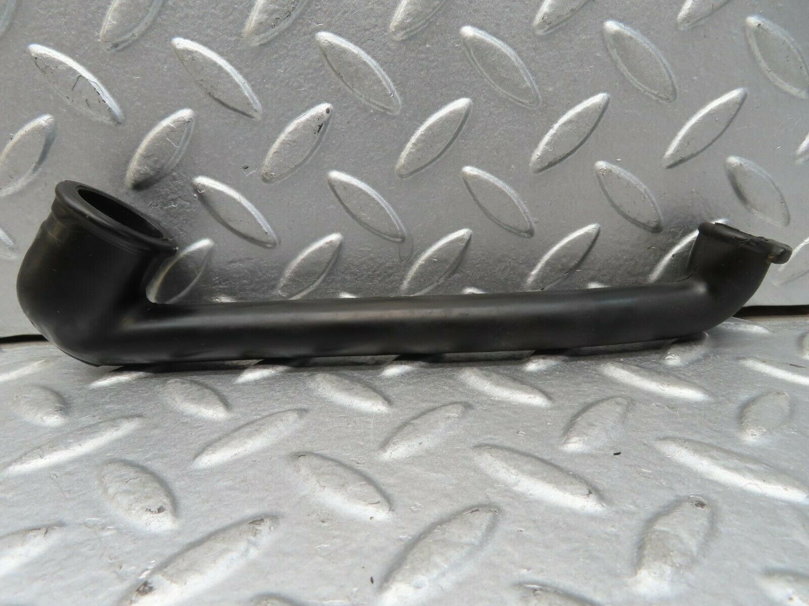 15688 Mercedes-Benz R107 450SL Crankcase Breather Hose 1170940391