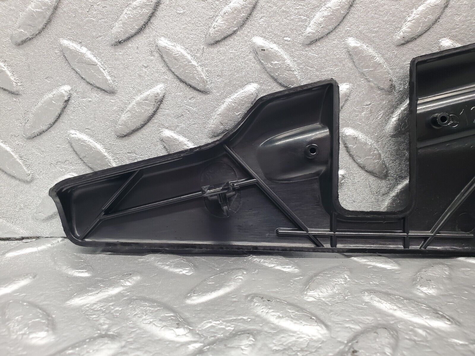 46619 Mercedes-Benz C123 280CE Coupe Front Right Seat Cover Trim Black 1239100618