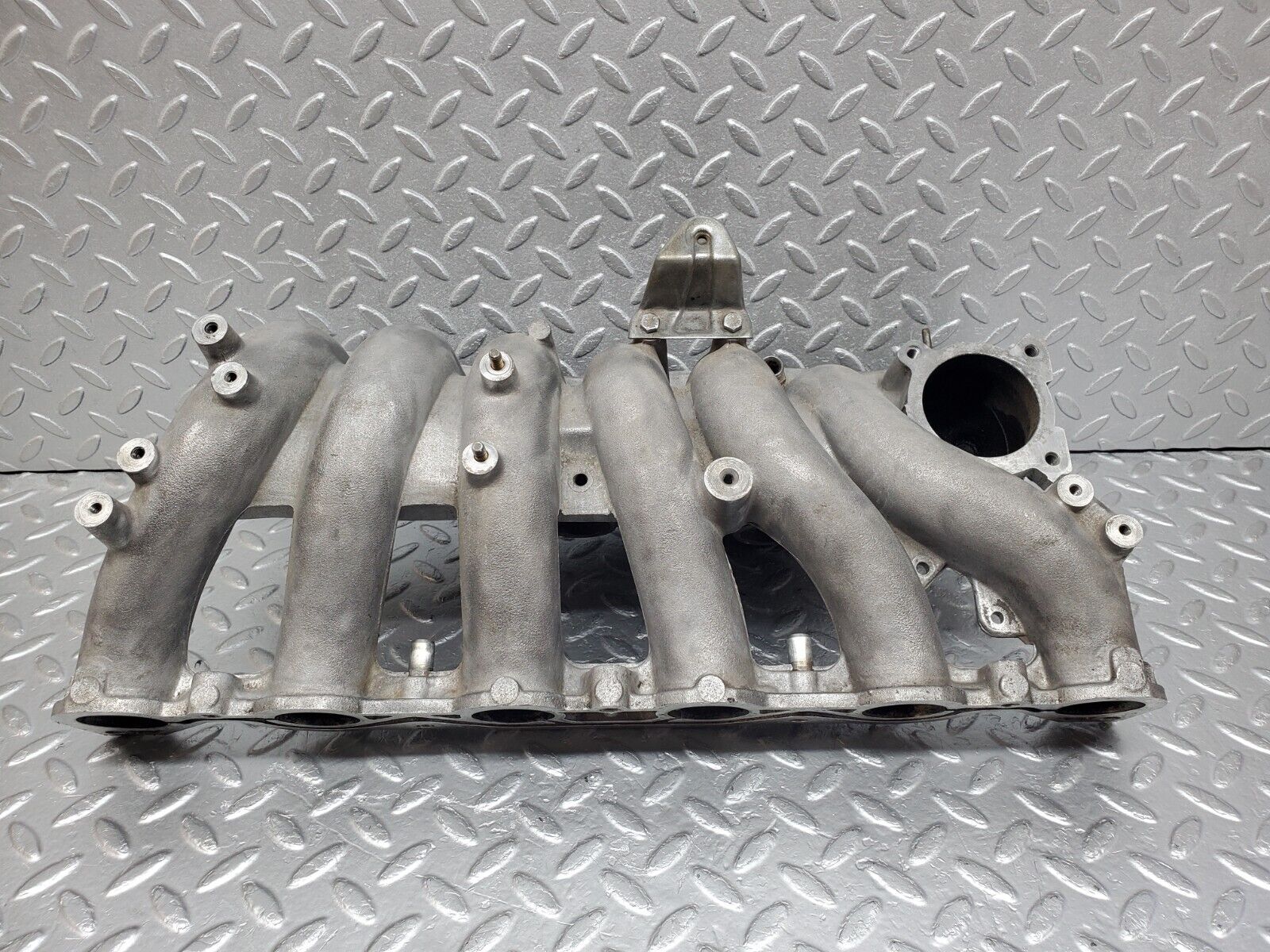 45391 Mercedes-Benz 280E M110.983 Air Intake Manifold 1101413401