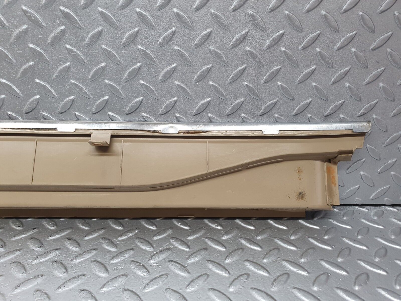 42445 Mercedes-Benz R129 320SL Coupe Left Door Sill Beige 1296800335