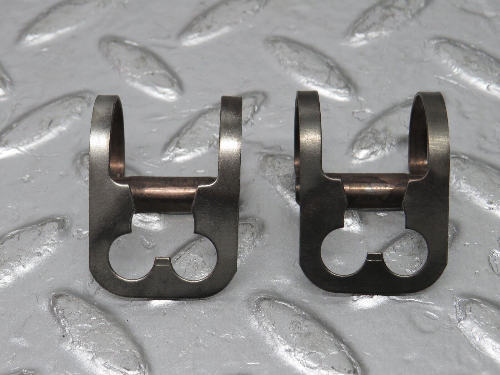 33004 Mercedes-Benz C107 R107 350 V8 Valve Rocker Arm With Spring & Tappet