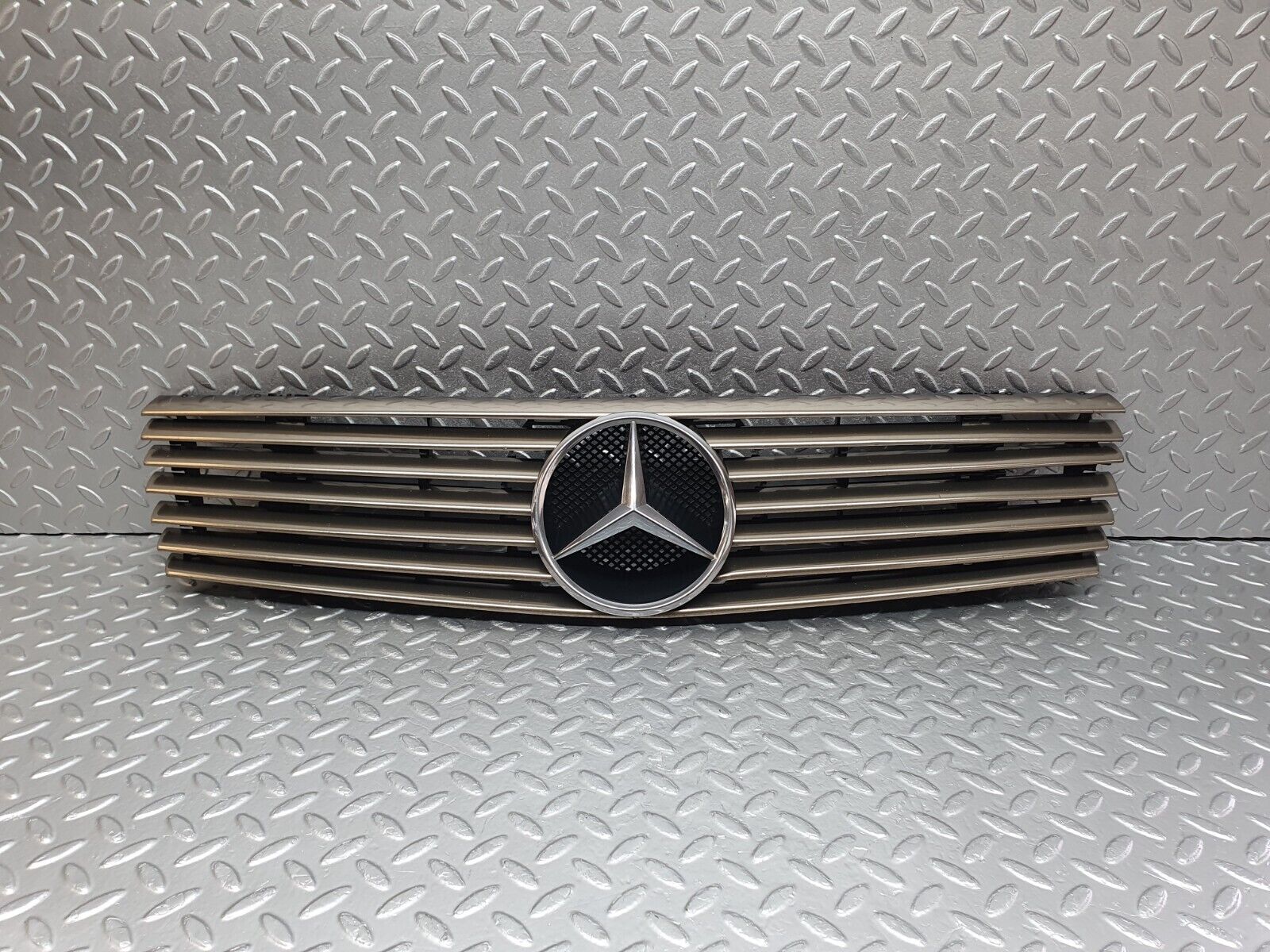 42175 Mercedes-Benz R129 320SL Coupe Bonnet Grill 7 Slat 1298800185