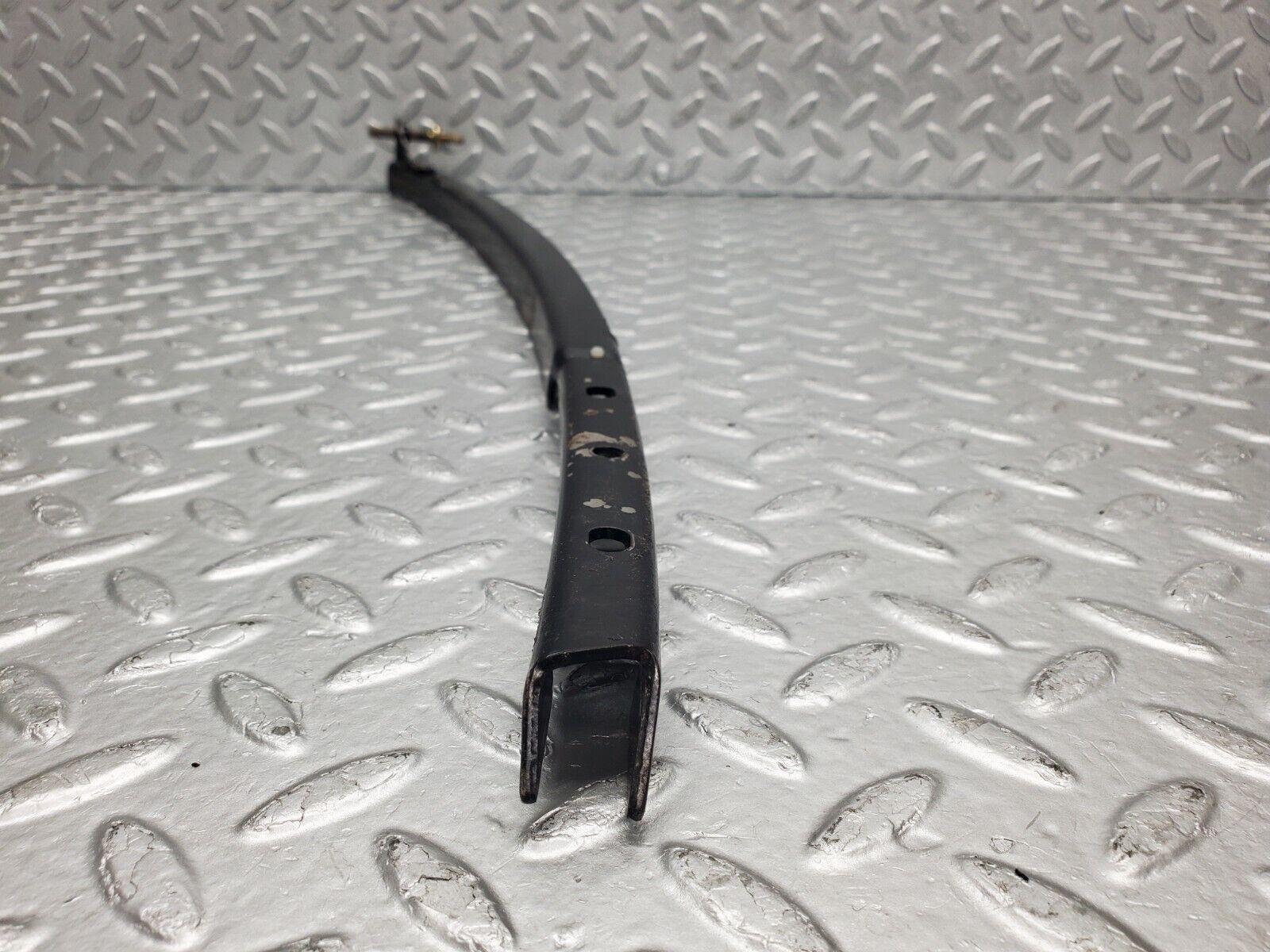46763 Mercedes-Benz R129 320SL Coupe Front Right Window Channel