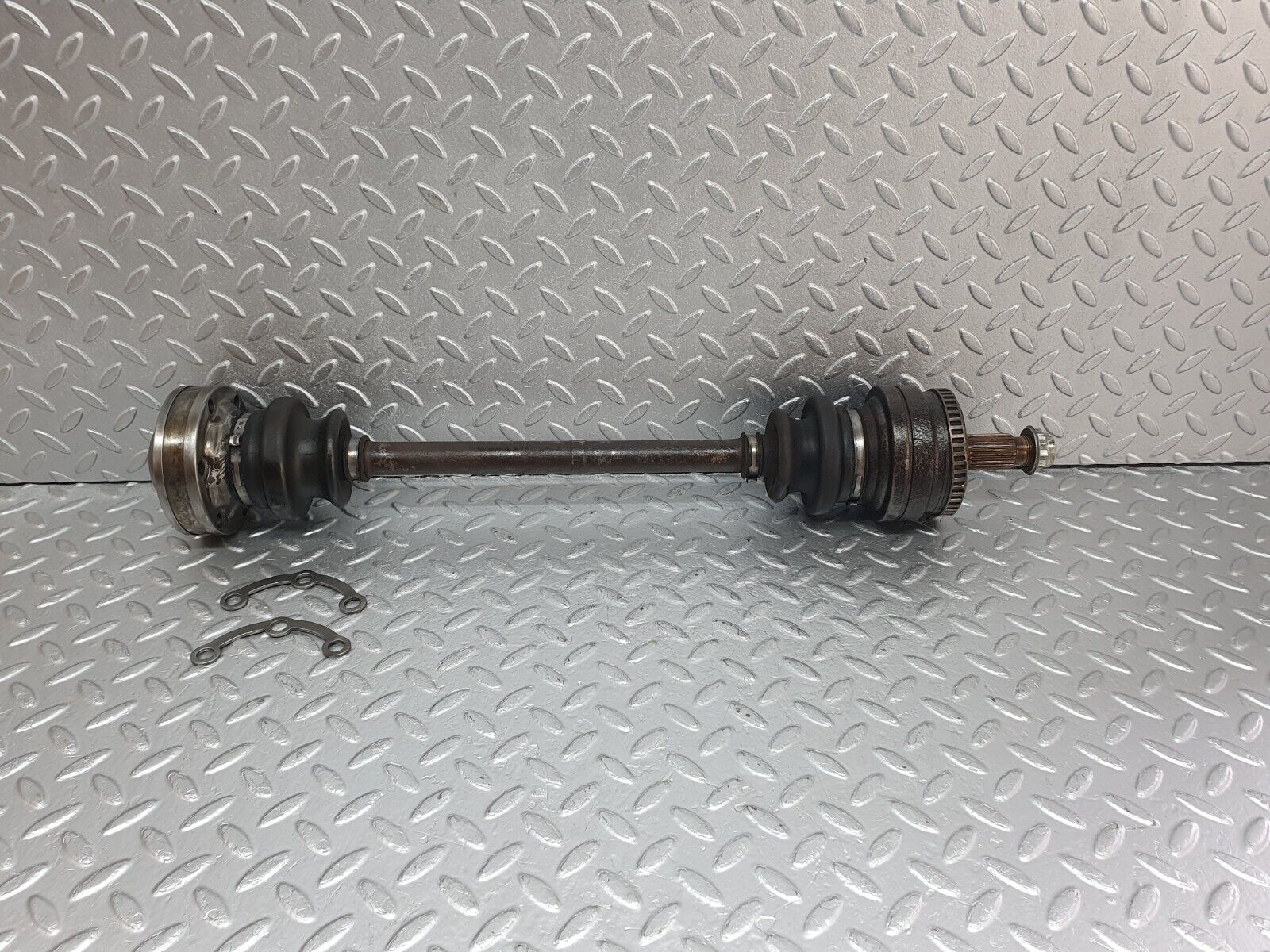 42623 Mercedes-Benz R129 320SL Coupe Axle Shaft Drive Shaft 2023570191