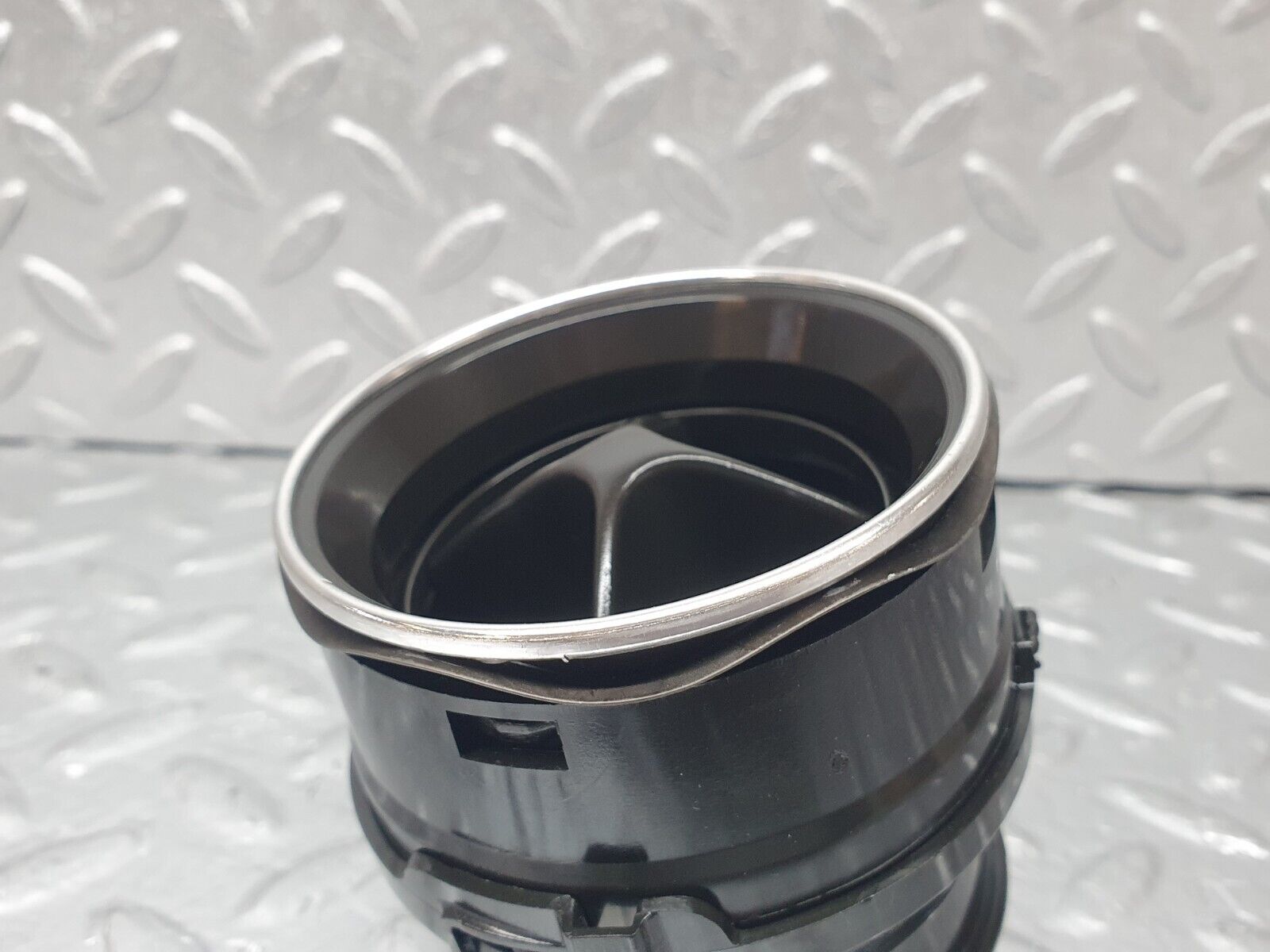 43985 Mercedes-Benz C123 230CE Coupe Dashboard Air Vent 1238300254