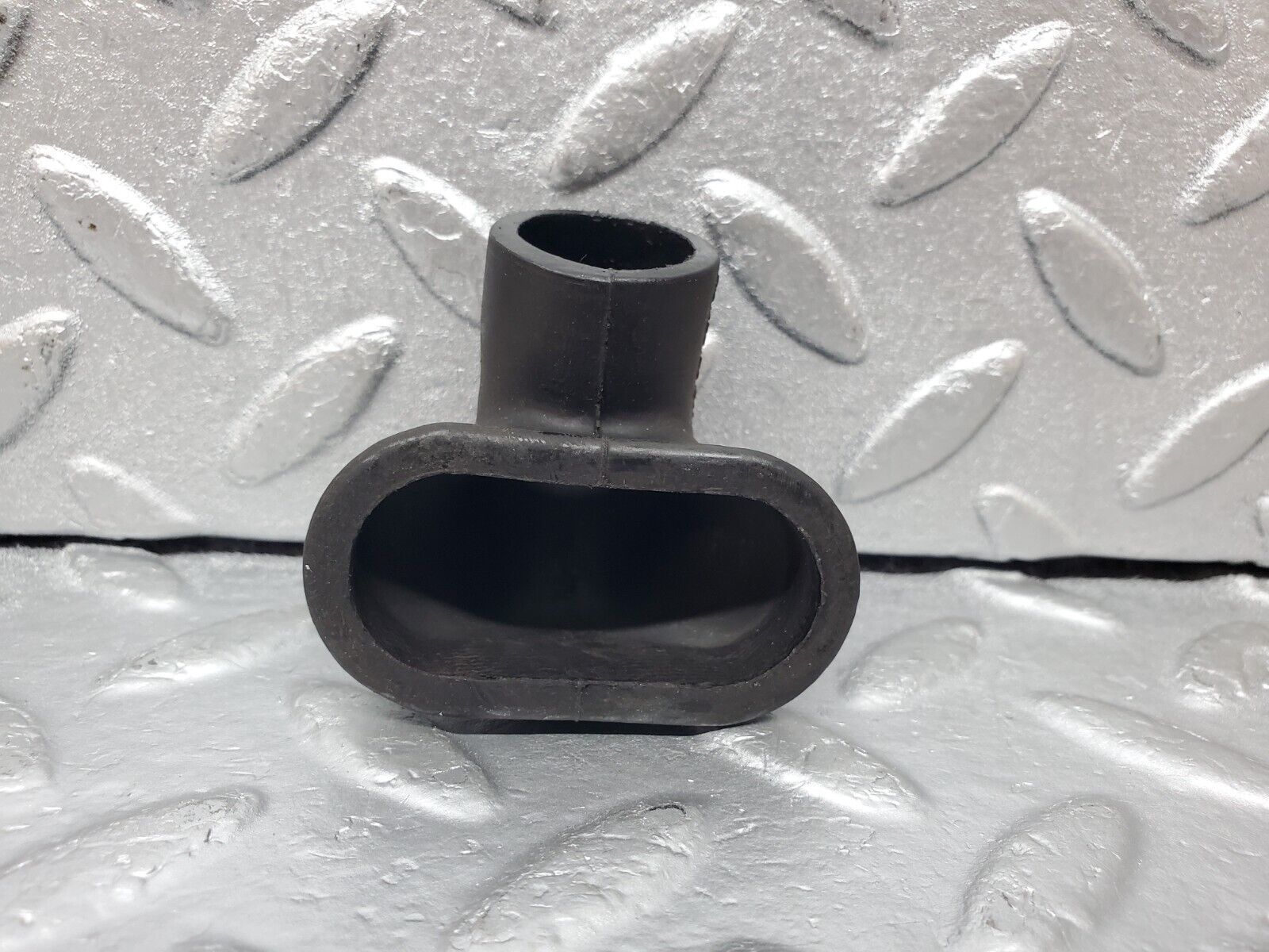 44576 Mercedes-Benz W123 280E Air Cleaner Hose 1100943482