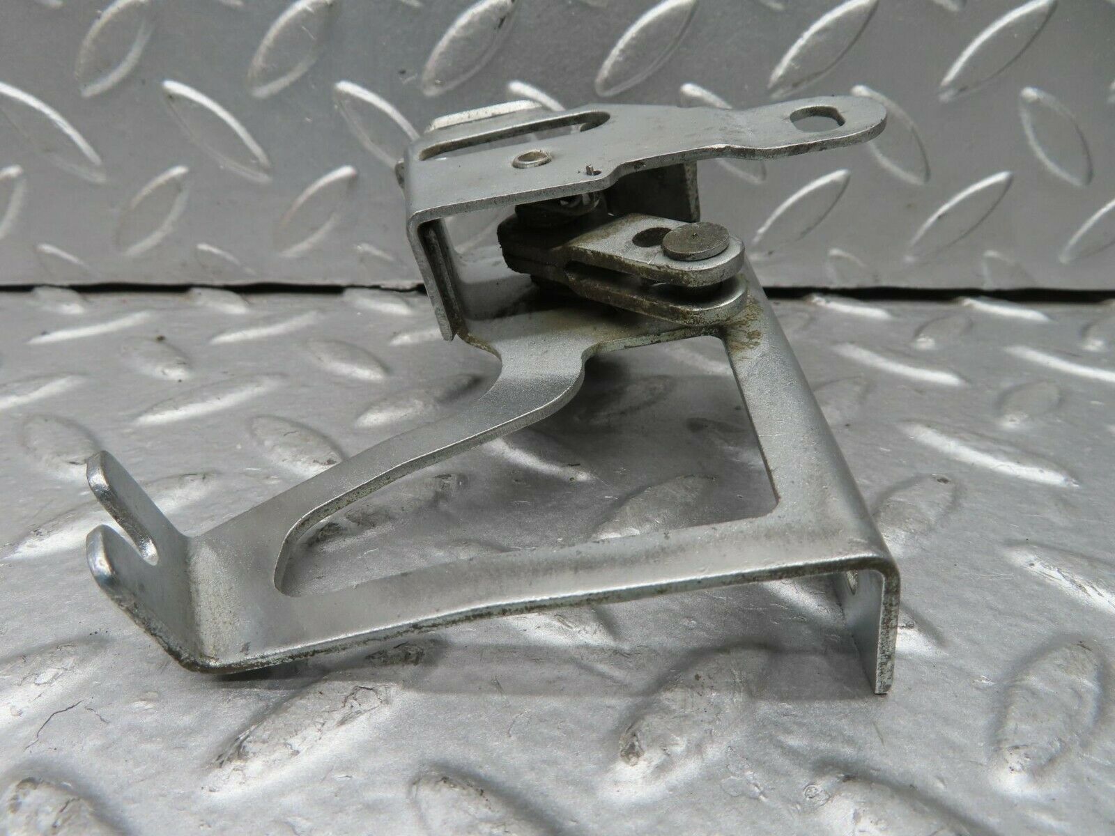 15629 Mercedes-Benz R107 450SL Soft Top Lock Mechanism Right Side