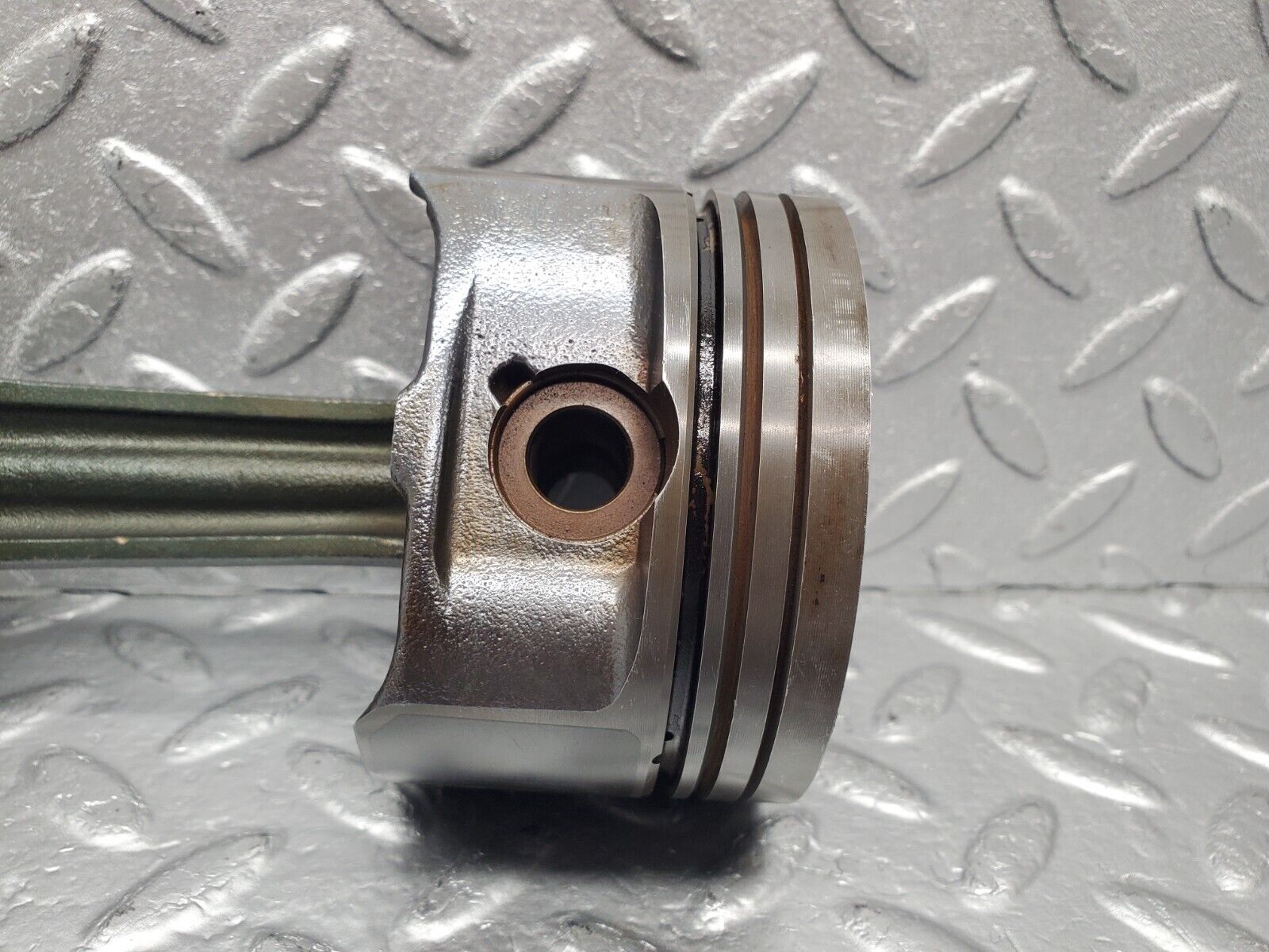 46225 Mercedes-Benz W124 280E Piston With Connecting Rod 1/94 B 74