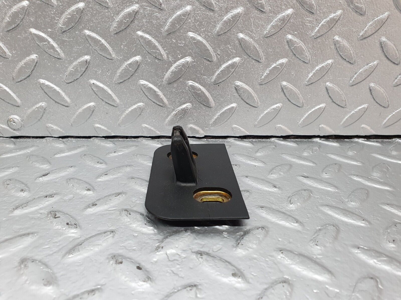 42334 Mercedes-Benz R129 320SL Coupe Trunk Lock Latch